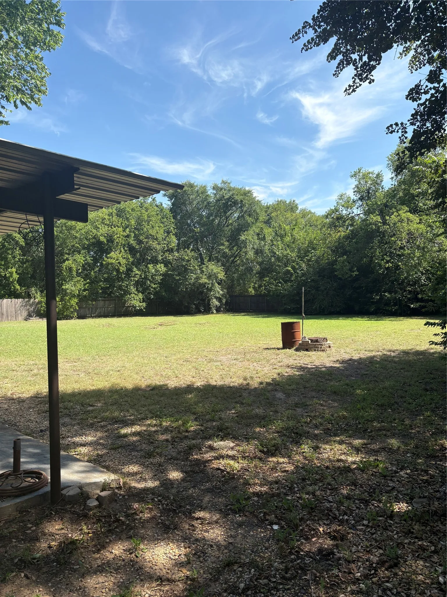 Single Family Residence For Sale in Dallas County , 14034 Vida Lane, Dallas, Texas 75253, 4 Bedroom, 2 Bathroom, 4 Garage spaces, 1,700 Sqft, built in 1978, mls#21304954, Real Estate Agent in Dallas, Homes For Sale in Dallas county, Homes For Sale in Dallas, Realtor in Dallas Texas, Real Estate Brokerage Independent Realty Texas, Luminita Cordes Realtor