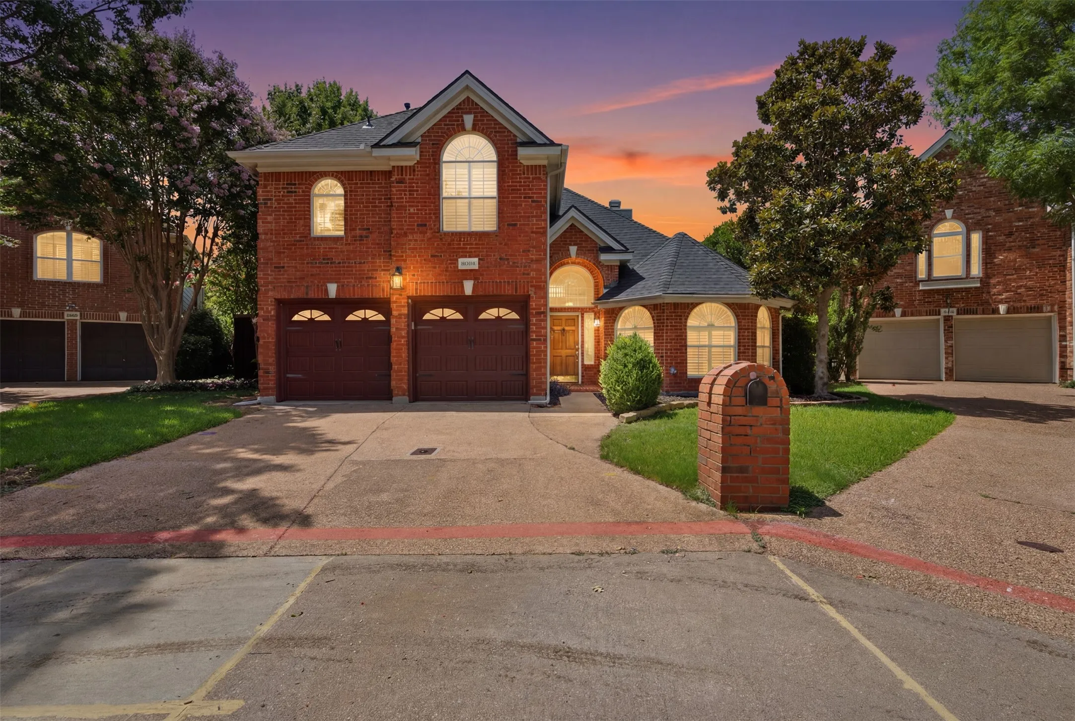 Single Family Residence For Sale in Dallas County , 14584 Blueberry Court, Addison, Texas 75001, 3 Bedroom, 3 Bathroom, 2 Garage spaces, 1,751 Sqft, built in 1994, mls#21317740, Real Estate Agent in Addison, Homes For Sale in Dallas county, Homes For Sale in Addison, Realtor in Addison Texas, Real Estate Brokerage Independent Realty Texas, Luminita Cordes Realtor