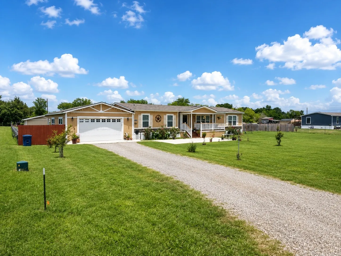 Mobile Home For Sale in Kaufman County , 2823 Grays Prairie Lane, Scurry, Texas 75158, 4 Bedroom, 2 Bathroom, 2 Garage spaces, 2,046 Sqft, built in 2021, mls#21314412, Real Estate Agent in Scurry, Homes For Sale in Kaufman county, Homes For Sale in Scurry, Realtor in Scurry Texas, Real Estate Brokerage Independent Realty Texas, Luminita Cordes Realtor