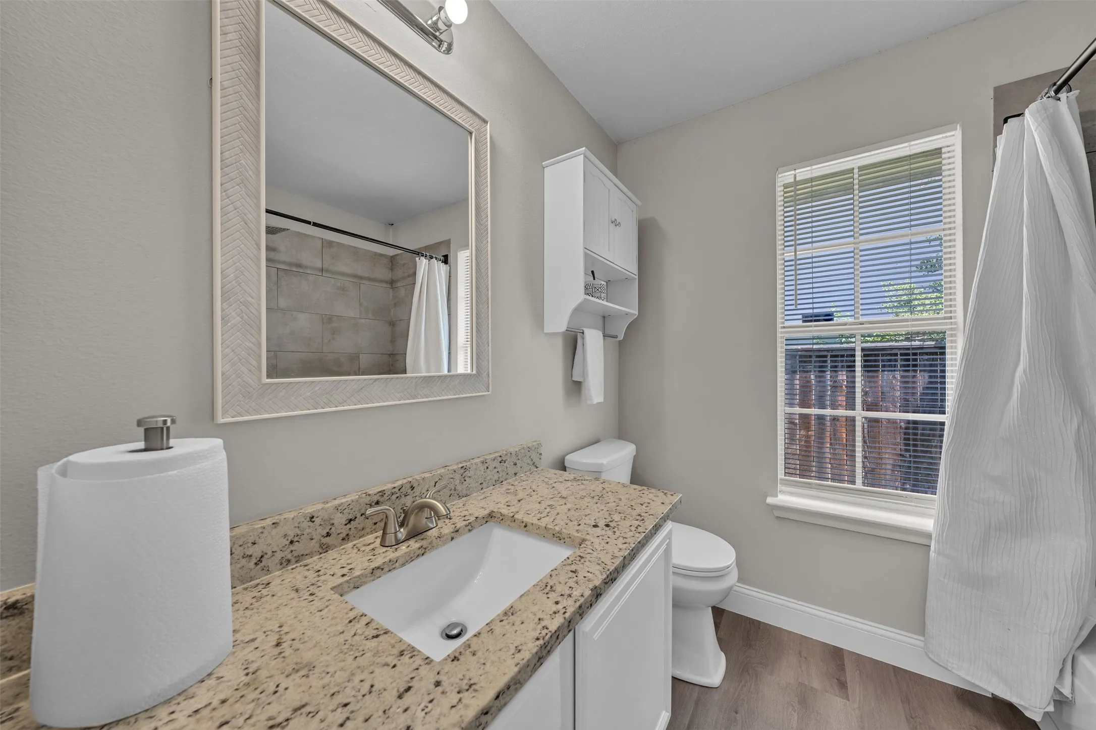 Single Family Residence For Sale in Tarrant County , 1409 Prentice Street, Arlington, Texas 76018, 3 Bedroom, 2 Bathroom, 2 Garage spaces, 1,719 Sqft, built in 1990, mls#21317734, Real Estate Agent in Arlington, Homes For Sale in Tarrant county, Homes For Sale in Arlington, Realtor in Arlington Texas, Real Estate Brokerage Independent Realty Texas, Luminita Cordes Realtor
