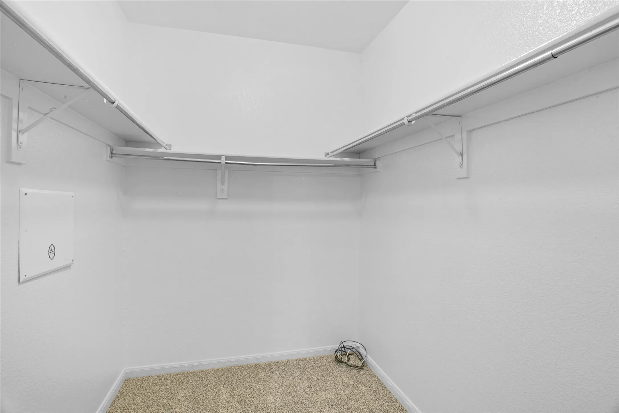 Single Family Residence For Sale in Dallas County , 1769 Ironworks Drive, Dallas, Texas 75253, 4 Bedroom, 3 Bathroom, 2 Garage spaces, 2,076 Sqft, built in 2006, mls#21286821, Real Estate Agent in Dallas, Homes For Sale in Dallas county, Homes For Sale in Dallas, Realtor in Dallas Texas, Real Estate Brokerage Independent Realty Texas, Luminita Cordes Realtor
