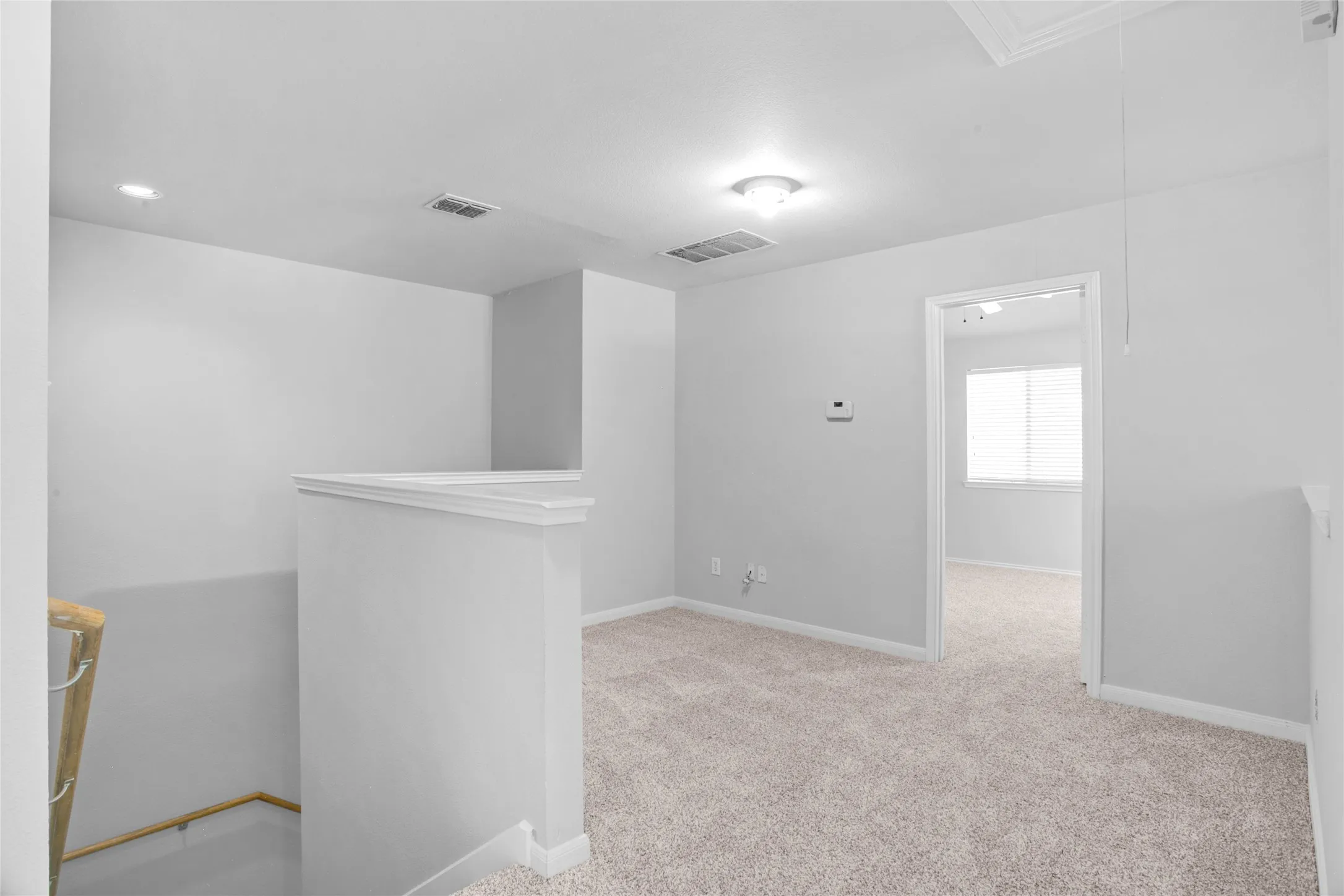 Single Family Residence For Sale in Dallas County , 1769 Ironworks Drive, Dallas, Texas 75253, 4 Bedroom, 3 Bathroom, 2 Garage spaces, 2,076 Sqft, built in 2006, mls#21286821, Real Estate Agent in Dallas, Homes For Sale in Dallas county, Homes For Sale in Dallas, Realtor in Dallas Texas, Real Estate Brokerage Independent Realty Texas, Luminita Cordes Realtor