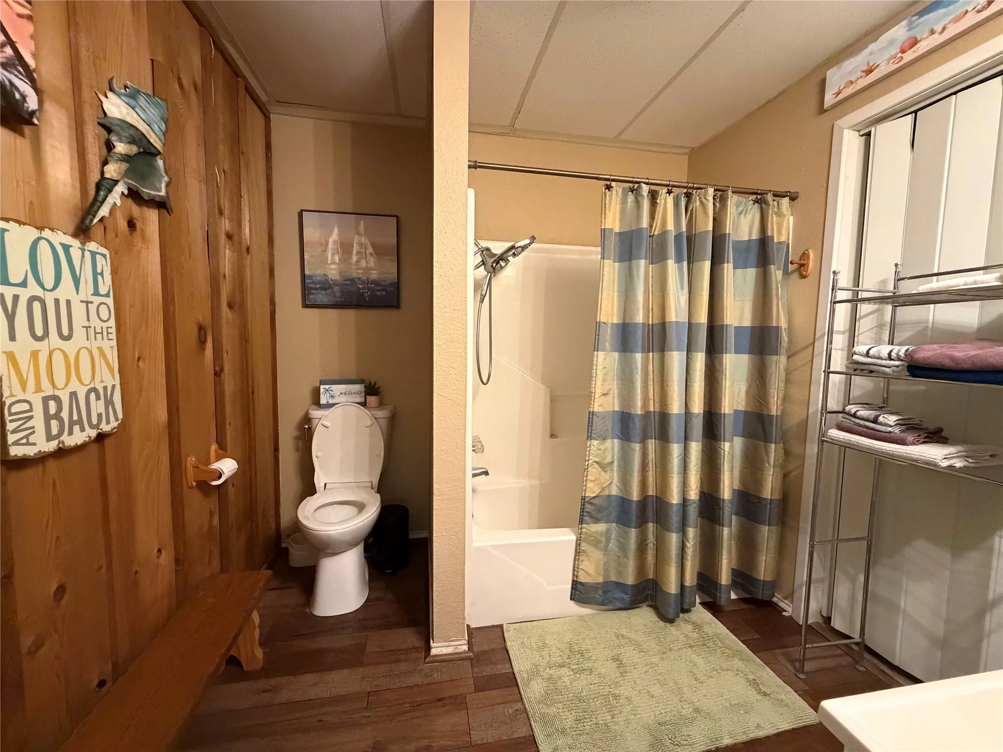 Single Family Residence For Sale in Brown County , 103 Lake Bridge Lane, Brownwood, Texas 76801, 7 Bedrooms, 7 Bathrooms, Garage spaces, 2,630 Sqft, built in 0, Price $710,000, mls#21317764, Real Estate Agent in Brownwood, Homes For Sale in Brown county, Homes For Sale in Brownwood, Realtor in Brownwood Texas, Real Estate Brokerage Independent Realty Texas, Luminita Cordes Realtor