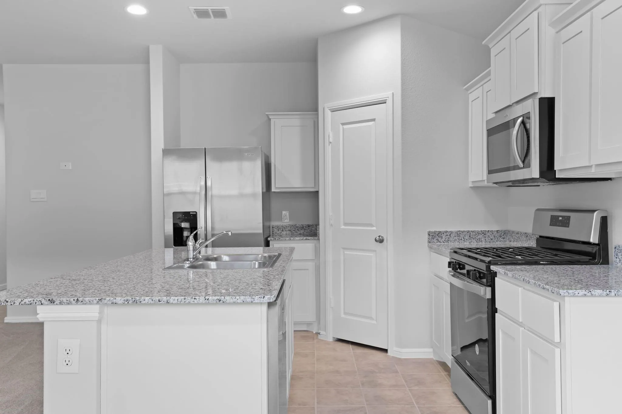Single Family Residence For Rent in Denton County , 3705 Northwater Trail, Denton, Texas 76226, 3 Bedroom, 2 Bathroom, 2 Garage spaces, 1,324 Sqft, built in 2023, mls#21315860, Real Estate Agent in Denton, Homes For Rent in Denton county, Homes For Rent in Denton, Realtor in Denton Texas, Real Estate Brokerage Independent Realty Texas, Luminita Cordes Realtor