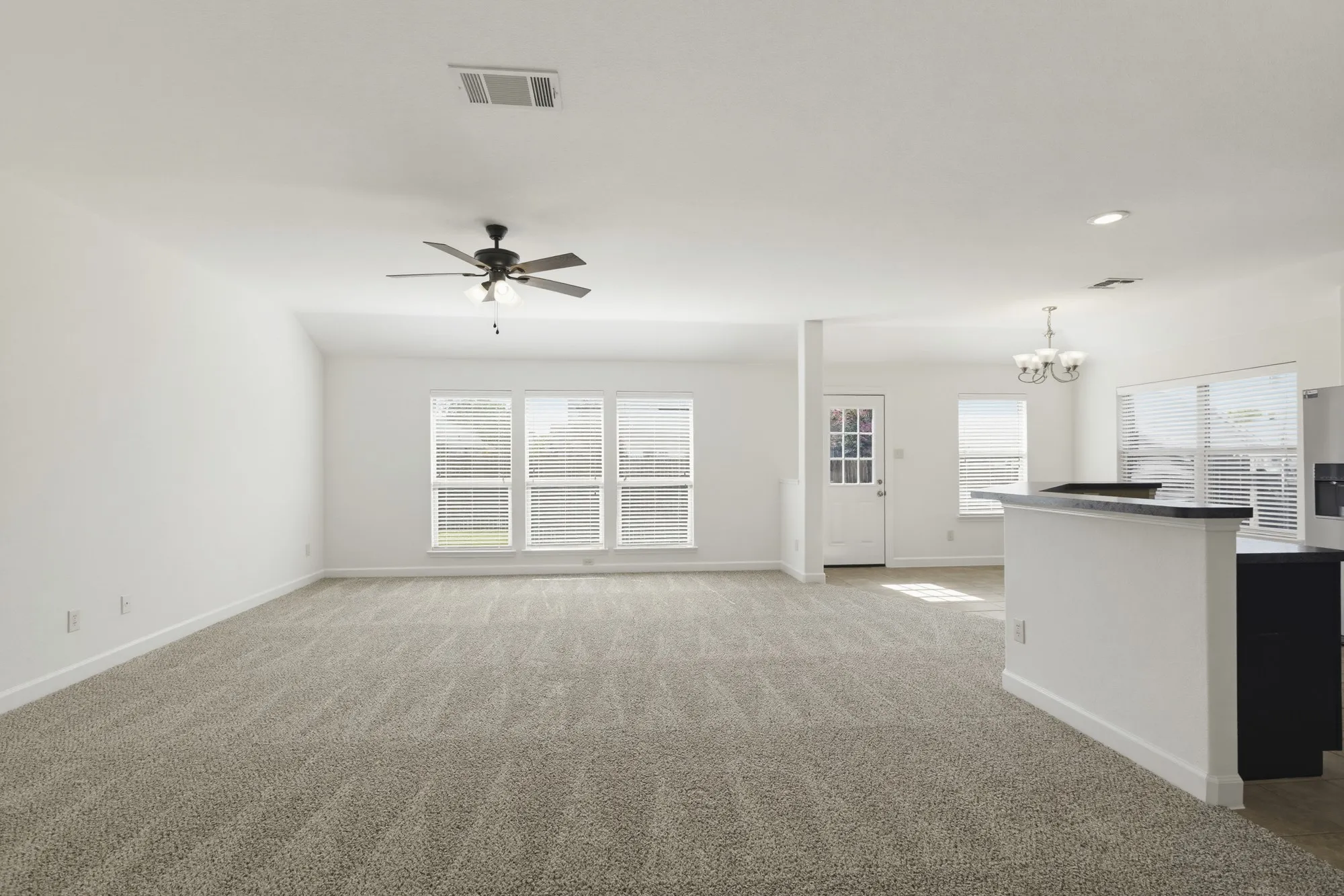 Single Family Residence For Sale in Collin County , 2041 Shady Glen Trail, Princeton, Texas 75407, 3 Bedroom, 2 Bathroom, 2 Garage spaces, 1,676 Sqft, built in 2012, mls#21316770, Real Estate Agent in Princeton, Homes For Sale in Collin county, Homes For Sale in Princeton, Realtor in Princeton Texas, Real Estate Brokerage Independent Realty Texas, Luminita Cordes Realtor