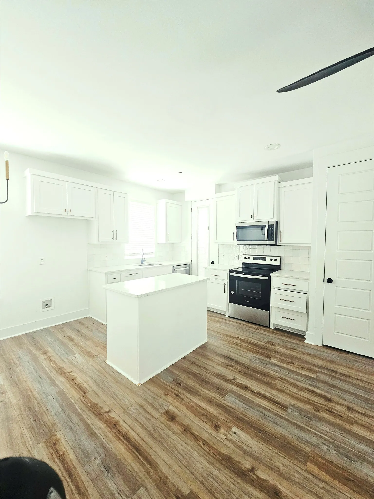 Condominium For Rent in Denton County , 206 S Village Way 203, Lewisville, Texas 75057, 2 Bedroom, 2 Bathroom, 1 Garage spaces, 1,029 Sqft, built in 2023, mls#21316741, Real Estate Agent in Lewisville, Homes For Rent in Denton county, Homes For Rent in Lewisville, Realtor in Lewisville Texas, Real Estate Brokerage Independent Realty Texas, Luminita Cordes Realtor
