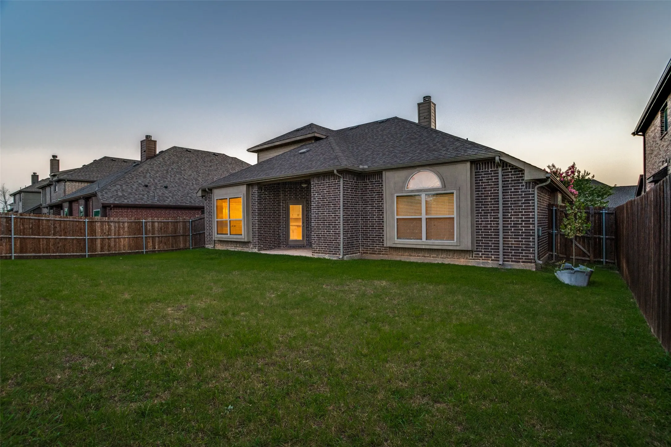 Single Family Residence For Rent in Collin County , 3406 Herron Drive, Melissa, Texas 75454, 4 Bedroom, 2 Bathroom, 2 Garage spaces, 2,203 Sqft, built in 2018, mls#21315994, Real Estate Agent in Melissa, Homes For Rent in Collin county, Homes For Rent in Melissa, Realtor in Melissa Texas, Real Estate Brokerage Independent Realty Texas, Luminita Cordes Realtor