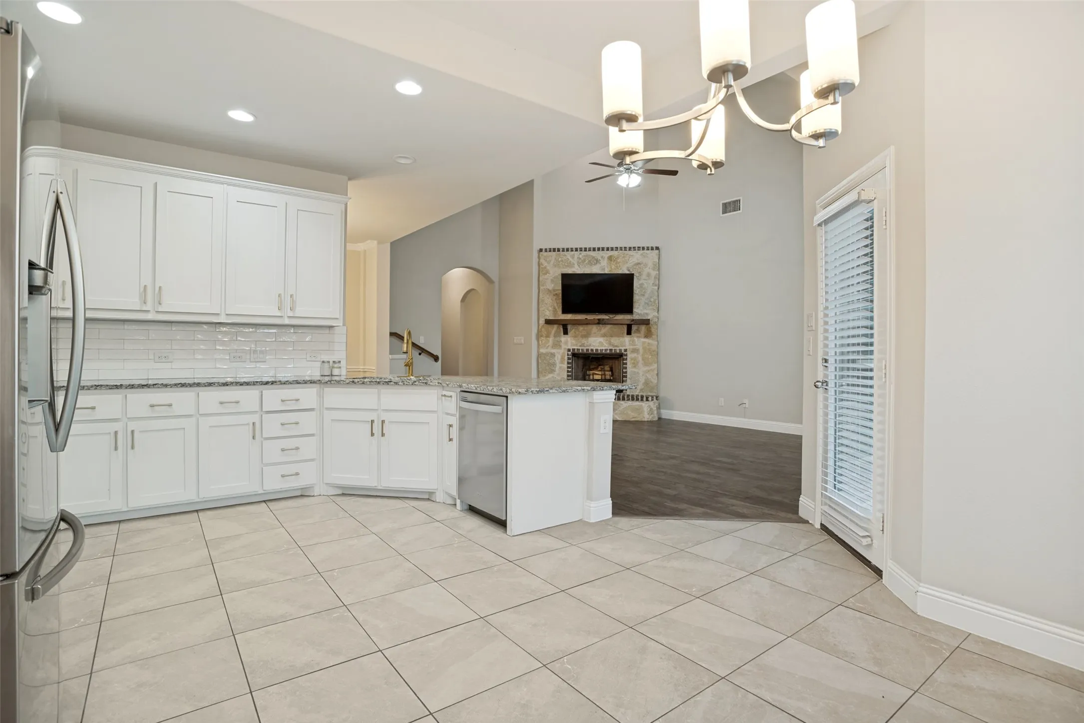 Single Family Residence For Rent in Collin County , 3406 Herron Drive, Melissa, Texas 75454, 4 Bedroom, 2 Bathroom, 2 Garage spaces, 2,203 Sqft, built in 2018, mls#21315994, Real Estate Agent in Melissa, Homes For Rent in Collin county, Homes For Rent in Melissa, Realtor in Melissa Texas, Real Estate Brokerage Independent Realty Texas, Luminita Cordes Realtor