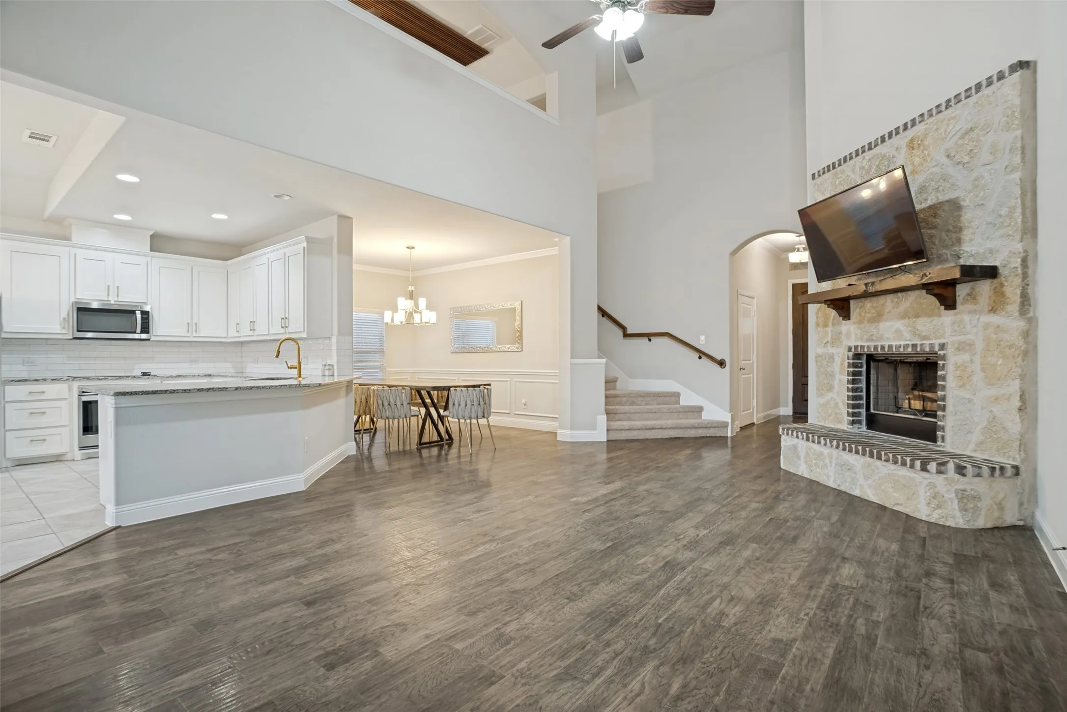Single Family Residence For Rent in Collin County , 3406 Herron Drive, Melissa, Texas 75454, 4 Bedroom, 2 Bathroom, 2 Garage spaces, 2,203 Sqft, built in 2018, mls#21315994, Real Estate Agent in Melissa, Homes For Rent in Collin county, Homes For Rent in Melissa, Realtor in Melissa Texas, Real Estate Brokerage Independent Realty Texas, Luminita Cordes Realtor