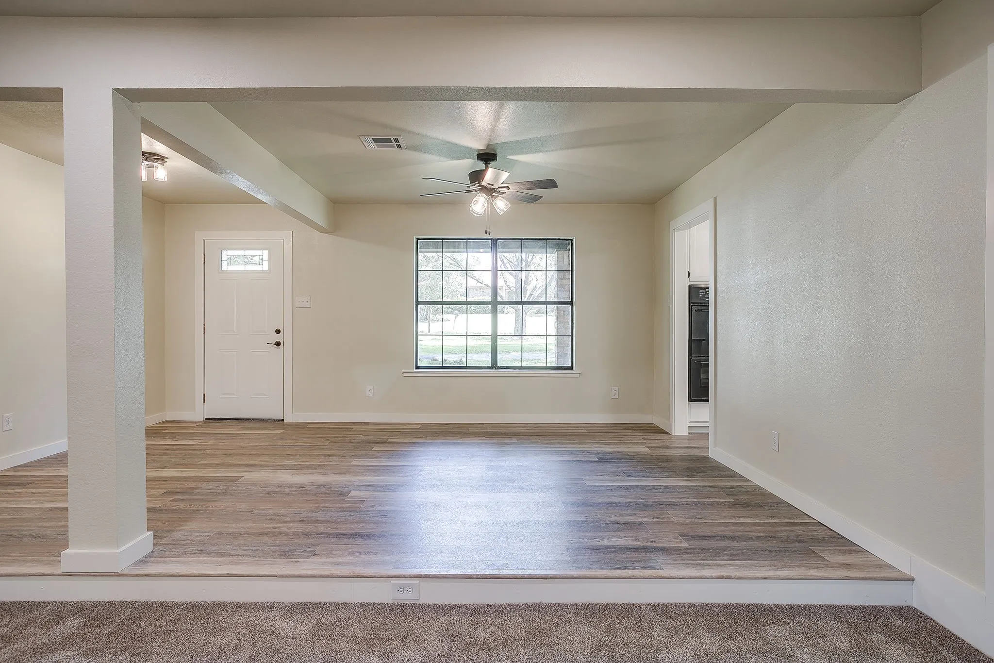 Single Family Residence For Sale in Somervell County , 1009 Abbie Lane, Glen Rose, Texas 76043, 3 Bedrooms, 2 Bathrooms, 2 Garage spaces, 2,316 Sqft, built in 1977, Price $370,000, mls#21317645, Real Estate Agent in Glen Rose, Homes For Sale in Somervell county, Homes For Sale in Glen Rose, Realtor in Glen Rose Texas, Real Estate Brokerage Independent Realty Texas, Luminita Cordes Realtor