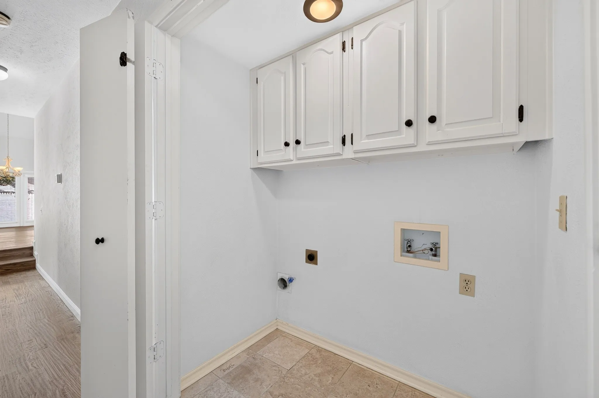 Single Family Residence For Rent in Collin County , 5806 Smoke Glass Trail, Dallas, Texas 75252, 2 Bedroom, 2 Bathroom, 2 Garage spaces, 1,751 Sqft, built in 1981, Price $2,850, mls#21308859, Real Estate Agent in Dallas, Homes For Rent in Collin county, Homes For Rent in Dallas, Realtor in Dallas Texas, Real Estate Brokerage Independent Realty Texas, Luminita Cordes Realtor