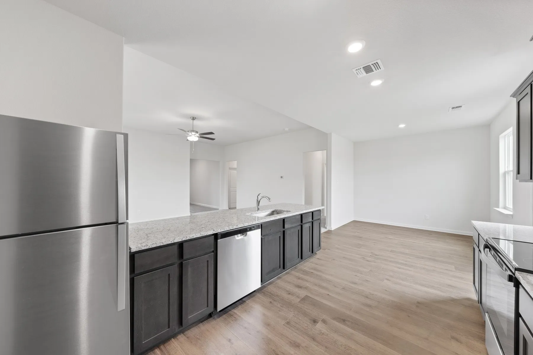 Single Family Residence For Sale in Tarrant County , 945 Cawthorne Trail, Fort Worth, Texas 76108, 4 Bedroom, 2 Bathroom, 2 Garage spaces, 1,798 Sqft, built in 2026, mls#21313627, Real Estate Agent in Fort Worth, Homes For Sale in Tarrant county, Homes For Sale in Fort Worth, Realtor in Fort Worth Texas, Real Estate Brokerage Independent Realty Texas, Luminita Cordes Realtor