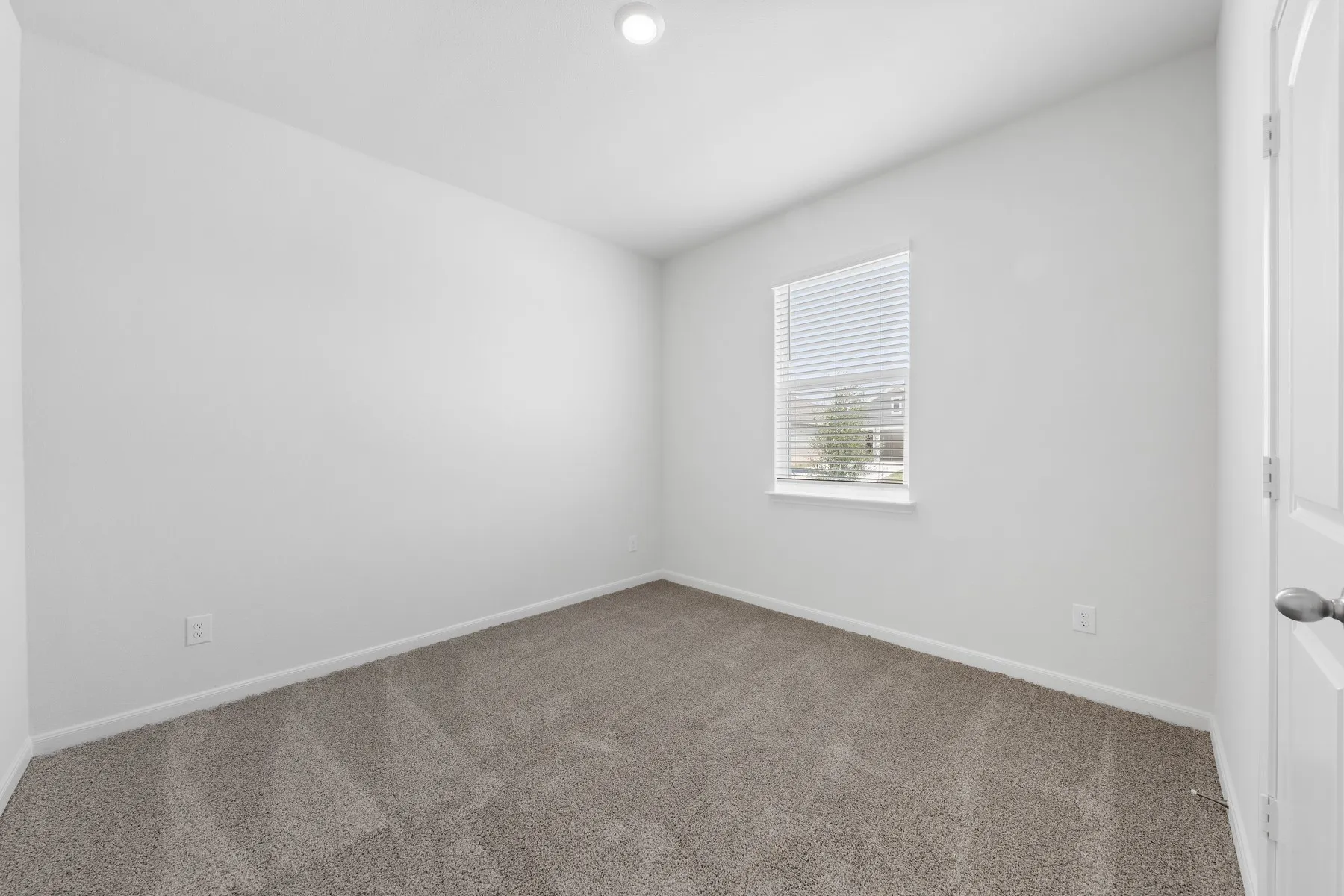 Single Family Residence For Sale in Tarrant County , 945 Cawthorne Trail, Fort Worth, Texas 76108, 4 Bedroom, 2 Bathroom, 2 Garage spaces, 1,798 Sqft, built in 2026, mls#21313627, Real Estate Agent in Fort Worth, Homes For Sale in Tarrant county, Homes For Sale in Fort Worth, Realtor in Fort Worth Texas, Real Estate Brokerage Independent Realty Texas, Luminita Cordes Realtor