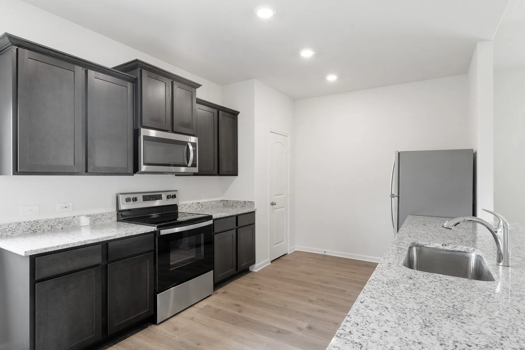 Single Family Residence For Sale in Tarrant County , 945 Cawthorne Trail, Fort Worth, Texas 76108, 4 Bedroom, 2 Bathroom, 2 Garage spaces, 1,798 Sqft, built in 2026, mls#21313627, Real Estate Agent in Fort Worth, Homes For Sale in Tarrant county, Homes For Sale in Fort Worth, Realtor in Fort Worth Texas, Real Estate Brokerage Independent Realty Texas, Luminita Cordes Realtor