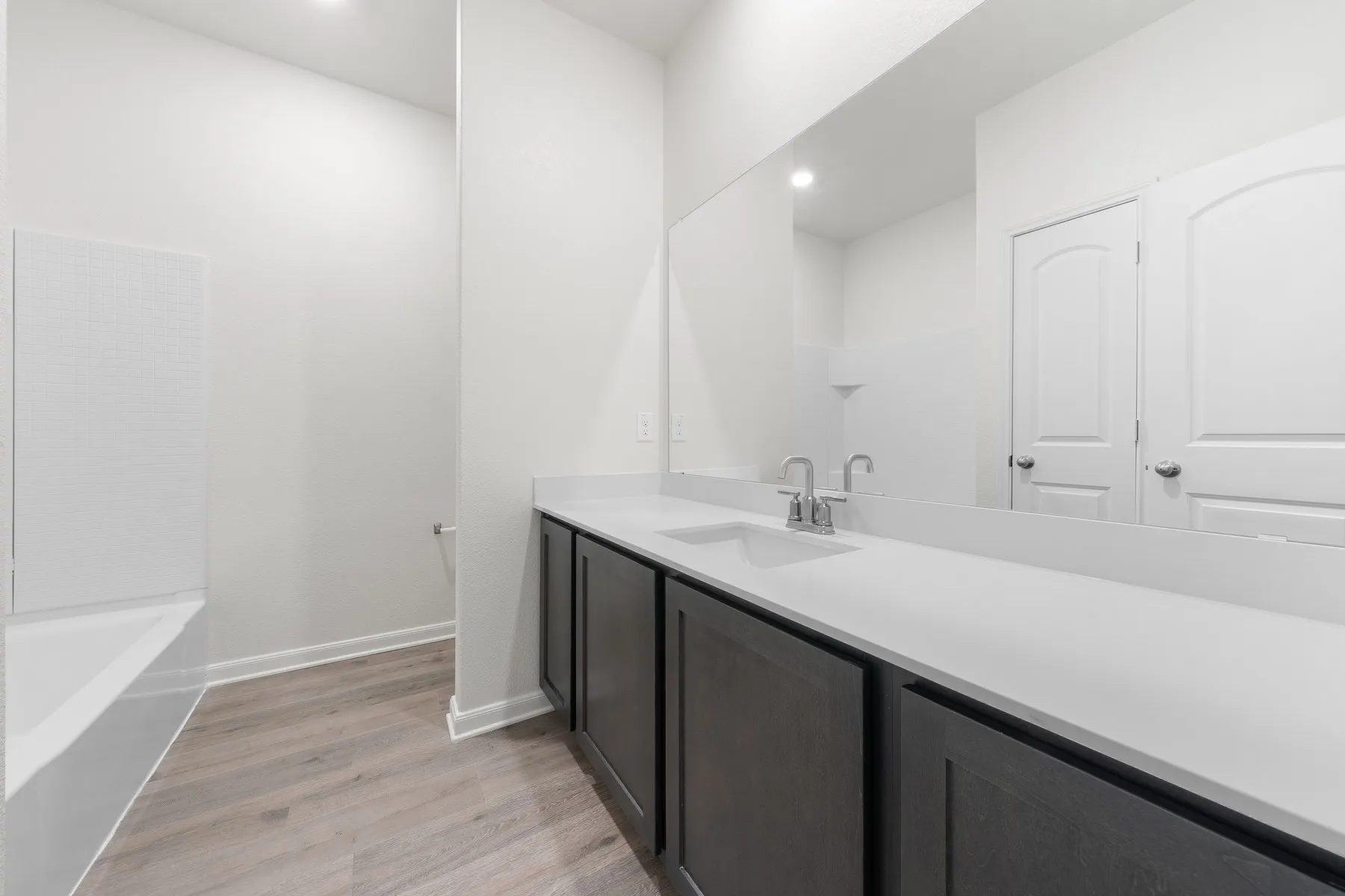 Single Family Residence For Sale in Tarrant County , 945 Cawthorne Trail, Fort Worth, Texas 76108, 4 Bedroom, 2 Bathroom, 2 Garage spaces, 1,798 Sqft, built in 2026, mls#21313627, Real Estate Agent in Fort Worth, Homes For Sale in Tarrant county, Homes For Sale in Fort Worth, Realtor in Fort Worth Texas, Real Estate Brokerage Independent Realty Texas, Luminita Cordes Realtor