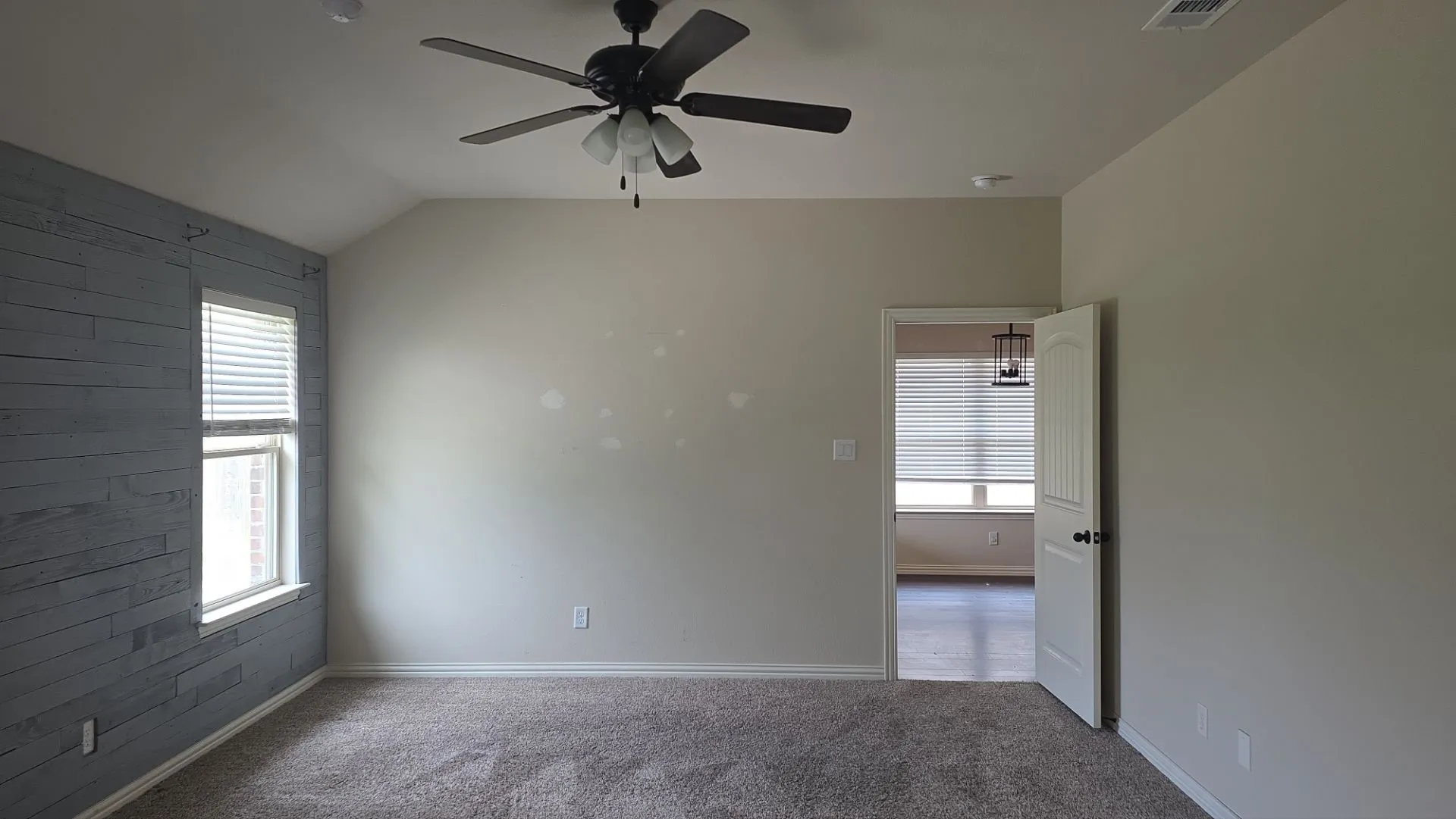 Single Family Residence For Sale in Tarrant County , 7505 Rothbury Drive, Fort Worth, Texas 76179, 3 Bedroom, 2 Bathroom, 2 Garage spaces, 1,810 Sqft, built in 2019, mls#21316641, Real Estate Agent in Fort Worth, Homes For Sale in Tarrant county, Homes For Sale in Fort Worth, Realtor in Fort Worth Texas, Real Estate Brokerage Independent Realty Texas, Luminita Cordes Realtor