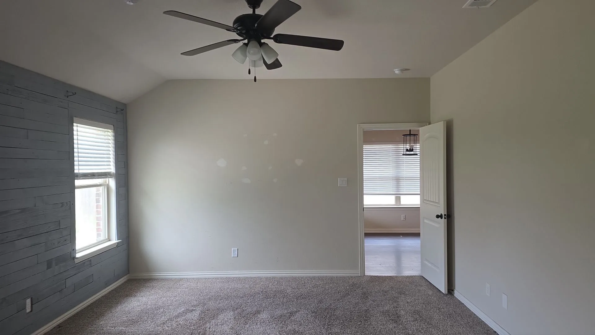 Single Family Residence For Sale in Tarrant County , 7505 Rothbury Drive, Fort Worth, Texas 76179, 3 Bedroom, 2 Bathroom, 2 Garage spaces, 1,810 Sqft, built in 2019, mls#21316641, Real Estate Agent in Fort Worth, Homes For Sale in Tarrant county, Homes For Sale in Fort Worth, Realtor in Fort Worth Texas, Real Estate Brokerage Independent Realty Texas, Luminita Cordes Realtor