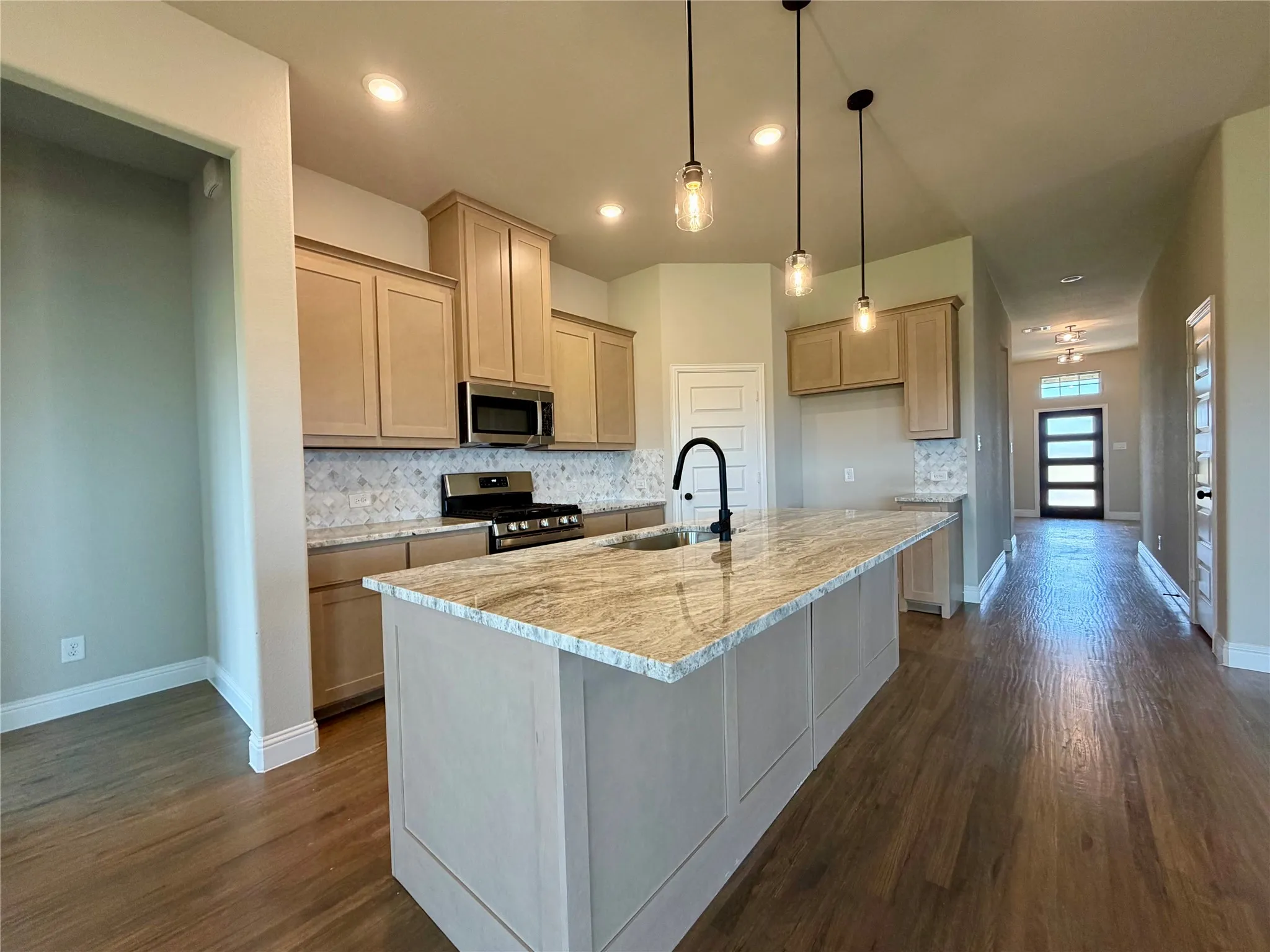 Single Family Residence For Sale in Kaufman County , 2914 Bridgepoint Street, Crandall, Texas 75114, 3 Bedroom, 2 Bathroom, 2 Garage spaces, 2,078 Sqft, built in 2026, mls#21294334, Real Estate Agent in Crandall, Homes For Sale in Kaufman county, Homes For Sale in Crandall, Realtor in Crandall Texas, Real Estate Brokerage Independent Realty Texas, Luminita Cordes Realtor