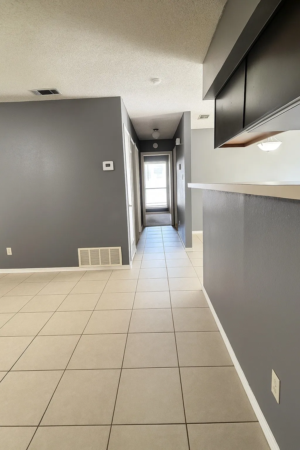 Single Family Residence For Sale in Ellis County , 202 Modene Avenue, Waxahachie, Texas 75165, 3 Bedroom, 2 Bathroom, 2 Garage spaces, 1,441 Sqft, built in 1987, mls#21317809, Real Estate Agent in Waxahachie, Homes For Sale in Ellis county, Homes For Sale in Waxahachie, Realtor in Waxahachie Texas, Real Estate Brokerage Independent Realty Texas, Luminita Cordes Realtor