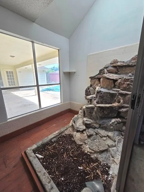 Single Family Residence For Sale in Dallas County , 604 S Briarcrest Drive, Richardson, Texas 75081, 3 Bedroom, 3 Bathroom, 2 Garage spaces, 1,995 Sqft, built in 1977, Price $375,000, mls#21317781, Real Estate Agent in Richardson, Homes For Sale in Dallas county, Homes For Sale in Richardson, Realtor in Richardson Texas, Real Estate Brokerage Independent Realty Texas, Luminita Cordes Realtor
