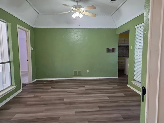 Single Family Residence For Sale in Dallas County , 604 S Briarcrest Drive, Richardson, Texas 75081, 3 Bedroom, 3 Bathroom, 2 Garage spaces, 1,995 Sqft, built in 1977, Price $375,000, mls#21317781, Real Estate Agent in Richardson, Homes For Sale in Dallas county, Homes For Sale in Richardson, Realtor in Richardson Texas, Real Estate Brokerage Independent Realty Texas, Luminita Cordes Realtor