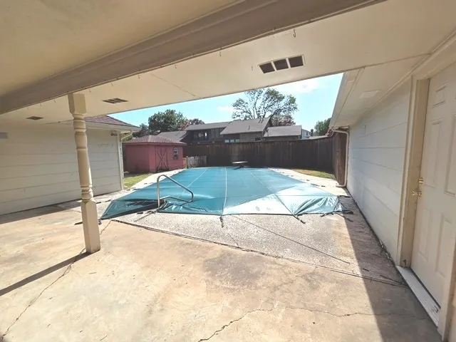 Single Family Residence For Sale in Dallas County , 604 S Briarcrest Drive, Richardson, Texas 75081, 3 Bedroom, 3 Bathroom, 2 Garage spaces, 1,995 Sqft, built in 1977, Price $375,000, mls#21317781, Real Estate Agent in Richardson, Homes For Sale in Dallas county, Homes For Sale in Richardson, Realtor in Richardson Texas, Real Estate Brokerage Independent Realty Texas, Luminita Cordes Realtor
