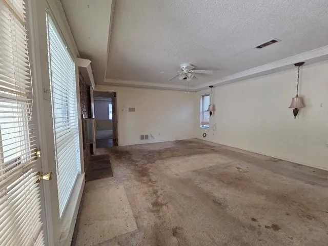 Single Family Residence For Sale in Dallas County , 604 S Briarcrest Drive, Richardson, Texas 75081, 3 Bedroom, 3 Bathroom, 2 Garage spaces, 1,995 Sqft, built in 1977, Price $375,000, mls#21317781, Real Estate Agent in Richardson, Homes For Sale in Dallas county, Homes For Sale in Richardson, Realtor in Richardson Texas, Real Estate Brokerage Independent Realty Texas, Luminita Cordes Realtor