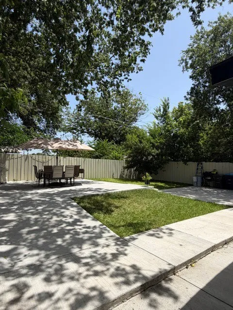 Single Family Residence For Sale in Tarrant County , 2211 Irion Avenue, Fort Worth, Texas 76106, 3 Bedroom, 1 Bathroom, Garage spaces, 1,177 Sqft, built in 1940, mls#21316853, Real Estate Agent in Fort Worth, Homes For Sale in Tarrant county, Homes For Sale in Fort Worth, Realtor in Fort Worth Texas, Real Estate Brokerage Independent Realty Texas, Luminita Cordes Realtor