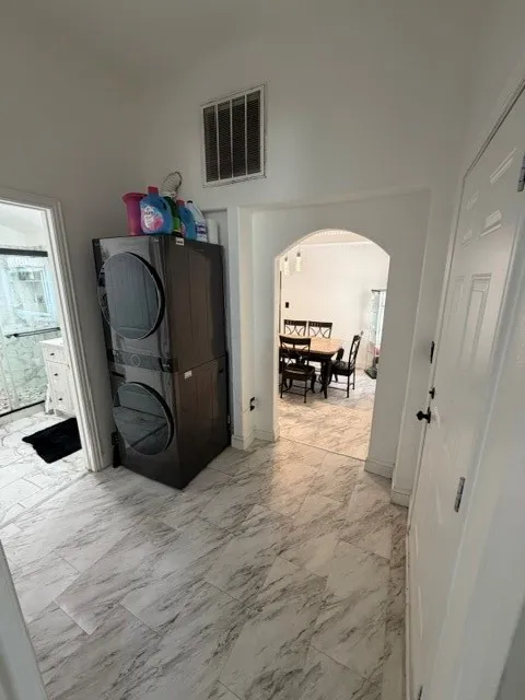 Single Family Residence For Sale in Tarrant County , 2211 Irion Avenue, Fort Worth, Texas 76106, 3 Bedroom, 1 Bathroom, Garage spaces, 1,177 Sqft, built in 1940, mls#21316853, Real Estate Agent in Fort Worth, Homes For Sale in Tarrant county, Homes For Sale in Fort Worth, Realtor in Fort Worth Texas, Real Estate Brokerage Independent Realty Texas, Luminita Cordes Realtor