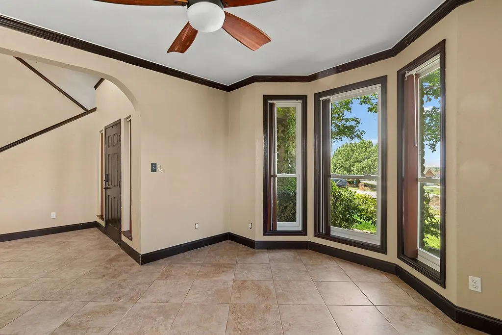 Single Family Residence For Sale in Johnson County , 800 Joshua Drive, Burleson, Texas 76028, 4 Bedroom, 3 Bathroom, 2 Garage spaces, 2,214 Sqft, built in 2002, mls#21317829, Real Estate Agent in Burleson, Homes For Sale in Johnson county, Homes For Sale in Burleson, Realtor in Burleson Texas, Real Estate Brokerage Independent Realty Texas, Luminita Cordes Realtor