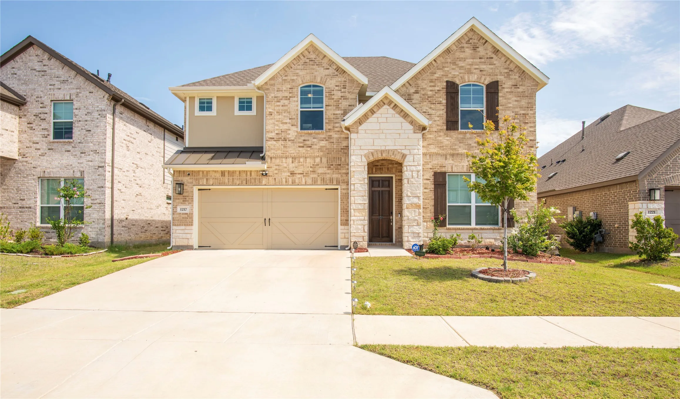 Single Family Residence For Rent in Denton County , 1217 Rosebay Drive, Justin, Texas 76247, 5 Bedroom, 4 Bathroom, 2 Garage spaces, 2,878 Sqft, built in 2024, mls#21317812, Real Estate Agent in Justin, Homes For Rent in Denton county, Homes For Rent in Justin, Realtor in Justin Texas, Real Estate Brokerage Independent Realty Texas, Luminita Cordes Realtor