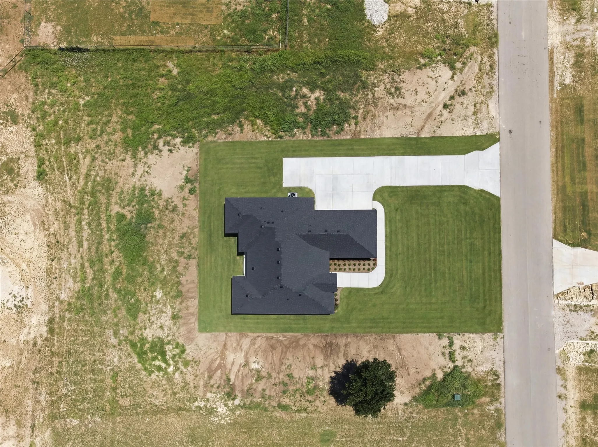 Single Family Residence For Sale in Parker County , 3148 Infinity Drive, Weatherford, Texas 76087, 4 Bedroom, 3 Bathroom, 3 Garage spaces, 2,478 Sqft, built in 2026, mls#21315137, Real Estate Agent in Weatherford, Homes For Sale in Parker county, Homes For Sale in Weatherford, Realtor in Weatherford Texas, Real Estate Brokerage Independent Realty Texas, Luminita Cordes Realtor