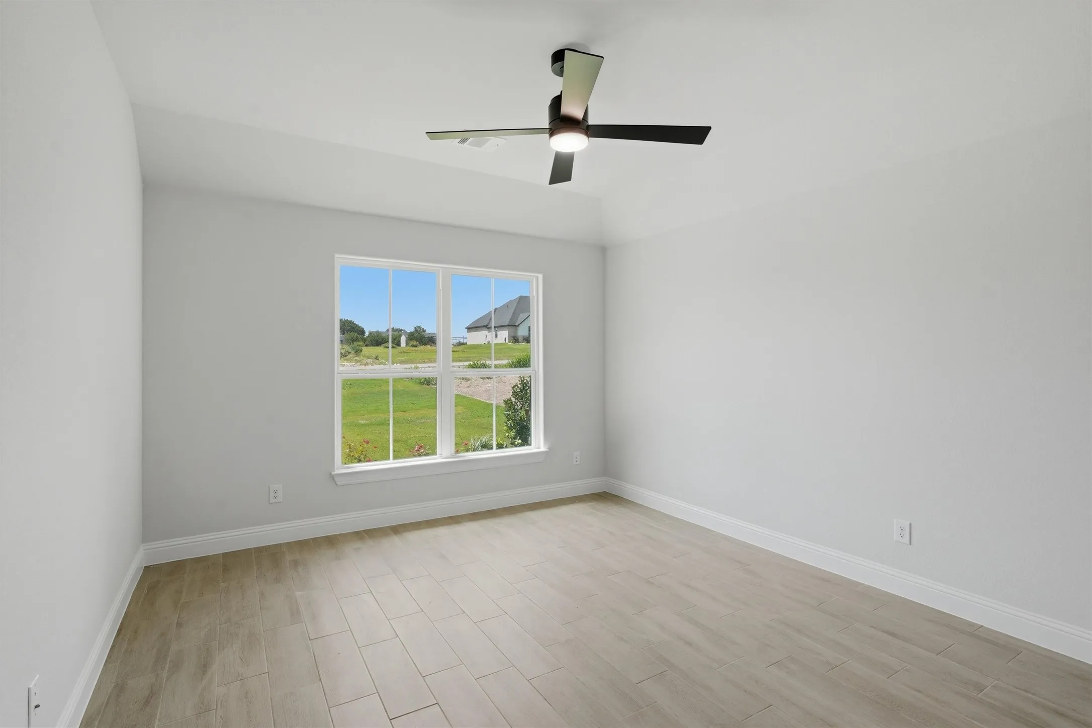 Single Family Residence For Sale in Parker County , 3148 Infinity Drive, Weatherford, Texas 76087, 4 Bedroom, 3 Bathroom, 3 Garage spaces, 2,478 Sqft, built in 2026, mls#21315137, Real Estate Agent in Weatherford, Homes For Sale in Parker county, Homes For Sale in Weatherford, Realtor in Weatherford Texas, Real Estate Brokerage Independent Realty Texas, Luminita Cordes Realtor