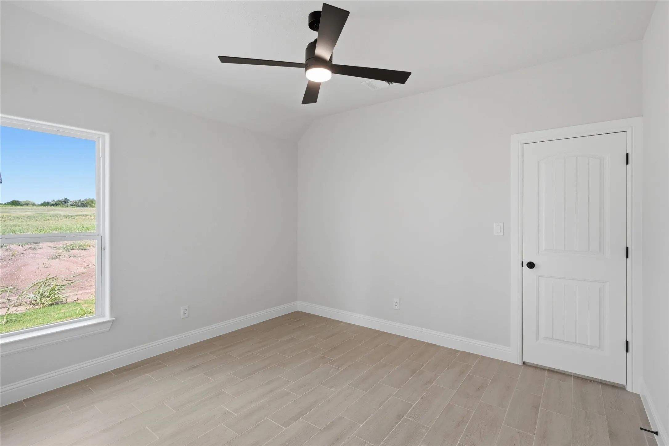 Single Family Residence For Sale in Parker County , 3148 Infinity Drive, Weatherford, Texas 76087, 4 Bedroom, 3 Bathroom, 3 Garage spaces, 2,478 Sqft, built in 2026, mls#21315137, Real Estate Agent in Weatherford, Homes For Sale in Parker county, Homes For Sale in Weatherford, Realtor in Weatherford Texas, Real Estate Brokerage Independent Realty Texas, Luminita Cordes Realtor
