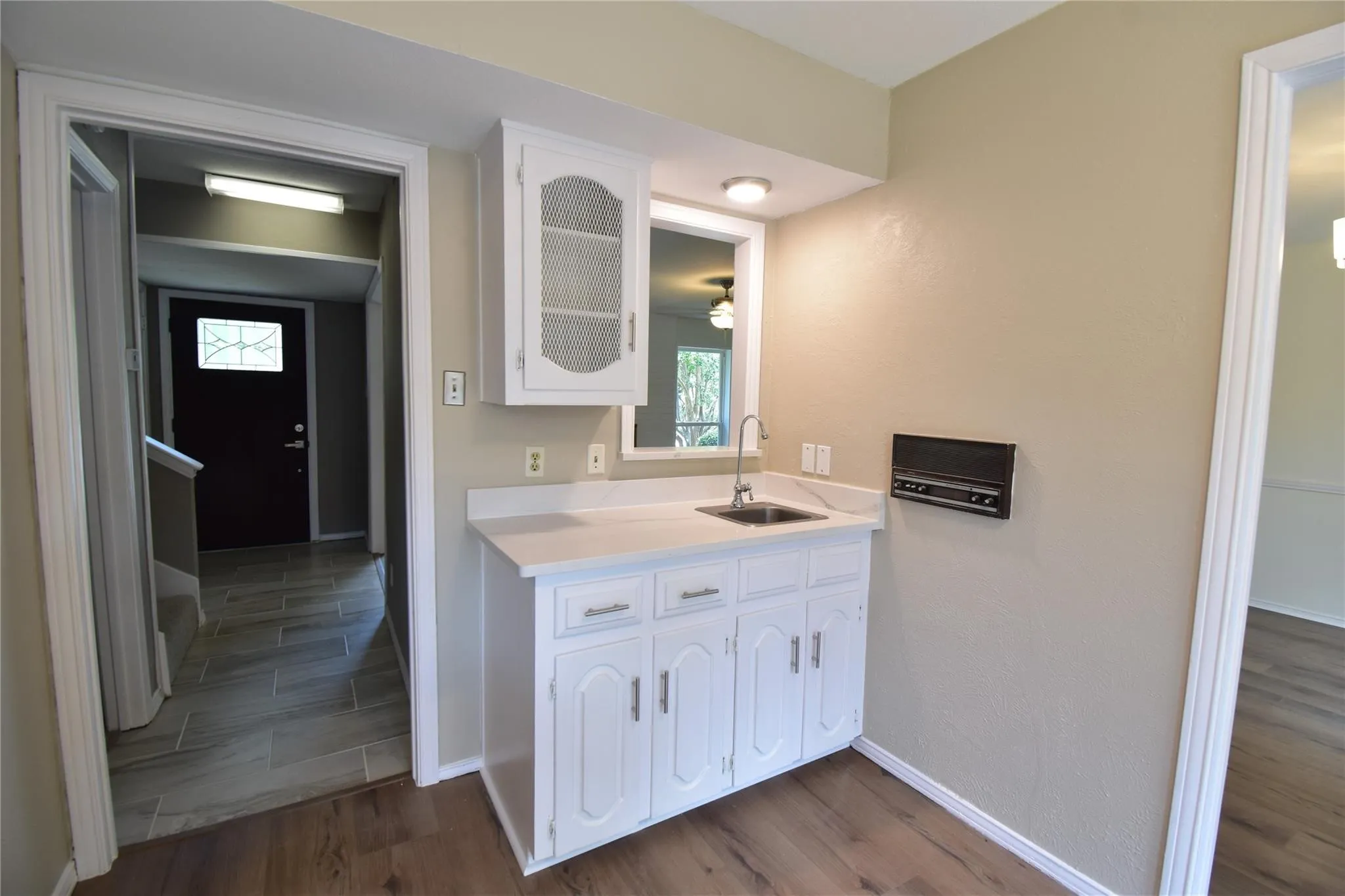 Wet bar