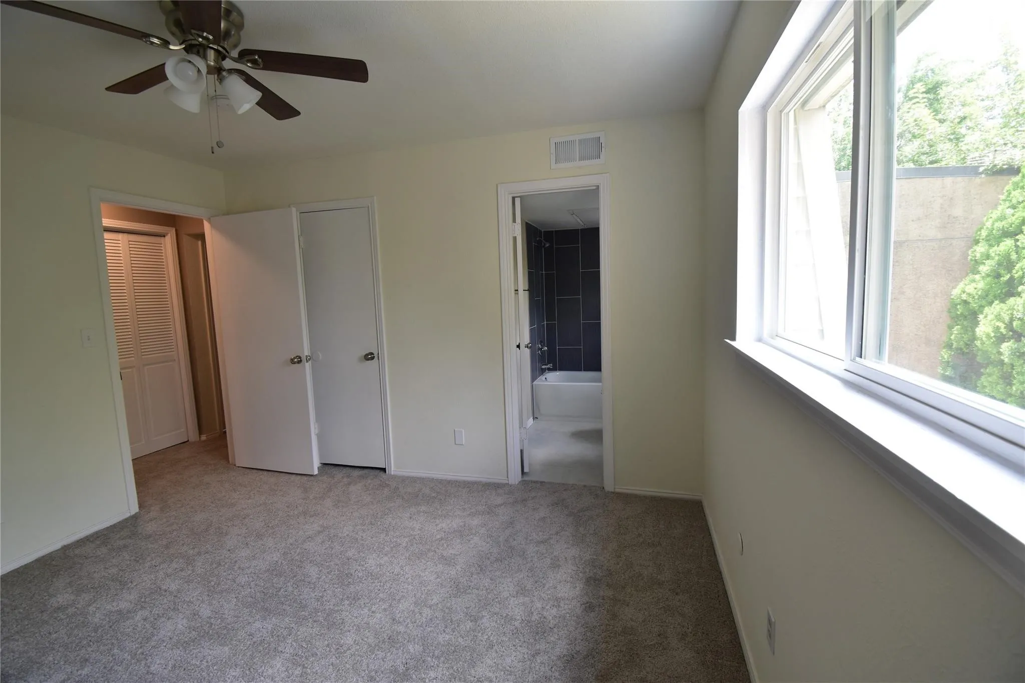 2nd en-suite bedroom