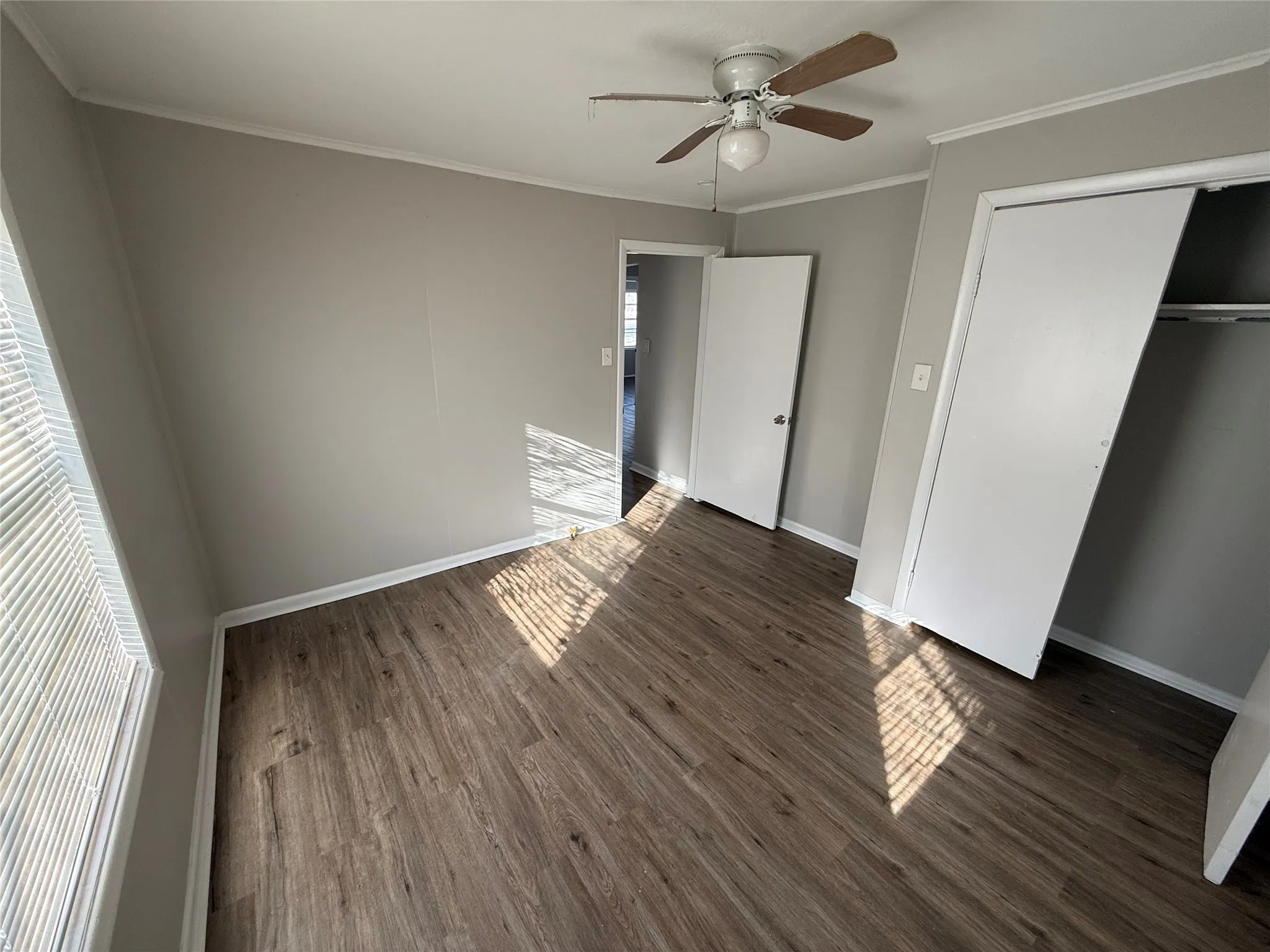 Single Family Residence For Rent in Grayson County , 430 E Parnell Street, Denison, Texas 75021, 3 Bedroom, 1 Bathroom, Garage spaces, 996 Sqft, built in 1940, mls#21317866, Real Estate Agent in Denison, Homes For Rent in Grayson county, Homes For Rent in Denison, Realtor in Denison Texas, Real Estate Brokerage Independent Realty Texas, Luminita Cordes Realtor