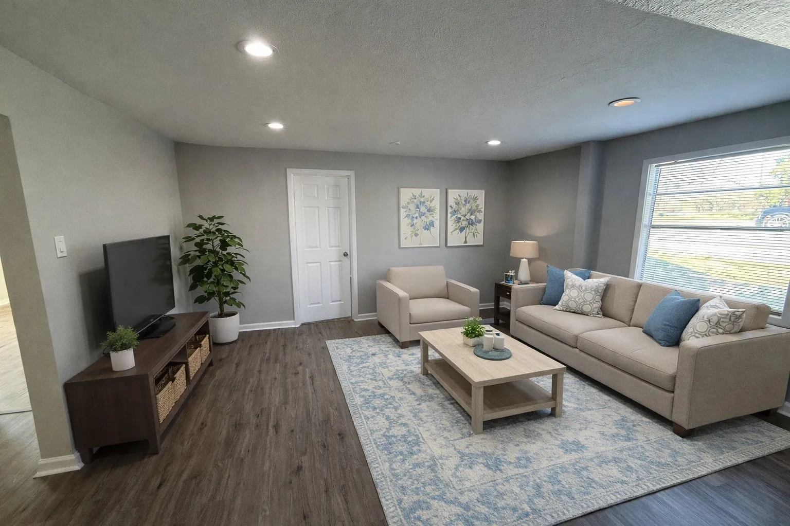 Single Family Residence For Rent in Grayson County , 430 E Parnell Street, Denison, Texas 75021, 3 Bedroom, 1 Bathroom, Garage spaces, 996 Sqft, built in 1940, mls#21317866, Real Estate Agent in Denison, Homes For Rent in Grayson county, Homes For Rent in Denison, Realtor in Denison Texas, Real Estate Brokerage Independent Realty Texas, Luminita Cordes Realtor