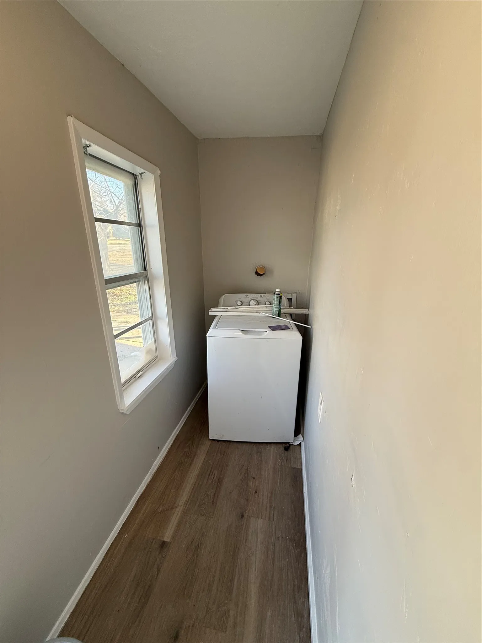 Single Family Residence For Rent in Grayson County , 430 E Parnell Street, Denison, Texas 75021, 3 Bedroom, 1 Bathroom, Garage spaces, 996 Sqft, built in 1940, mls#21317866, Real Estate Agent in Denison, Homes For Rent in Grayson county, Homes For Rent in Denison, Realtor in Denison Texas, Real Estate Brokerage Independent Realty Texas, Luminita Cordes Realtor
