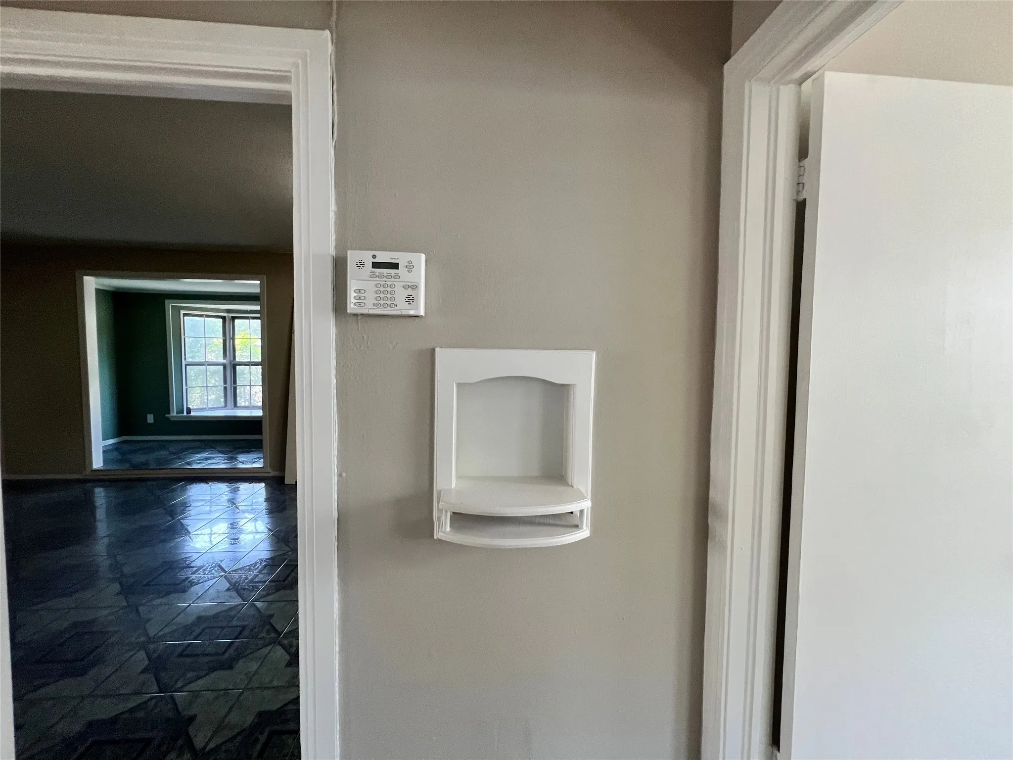 Single Family Residence For Sale in Dallas County , 6714 Day Street, Dallas, Texas 75227, 3 Bedroom, 2 Bathroom, Garage spaces, 1,243 Sqft, built in 1948, mls#21316800, Real Estate Agent in Dallas, Homes For Sale in Dallas county, Homes For Sale in Dallas, Realtor in Dallas Texas, Real Estate Brokerage Independent Realty Texas, Luminita Cordes Realtor
