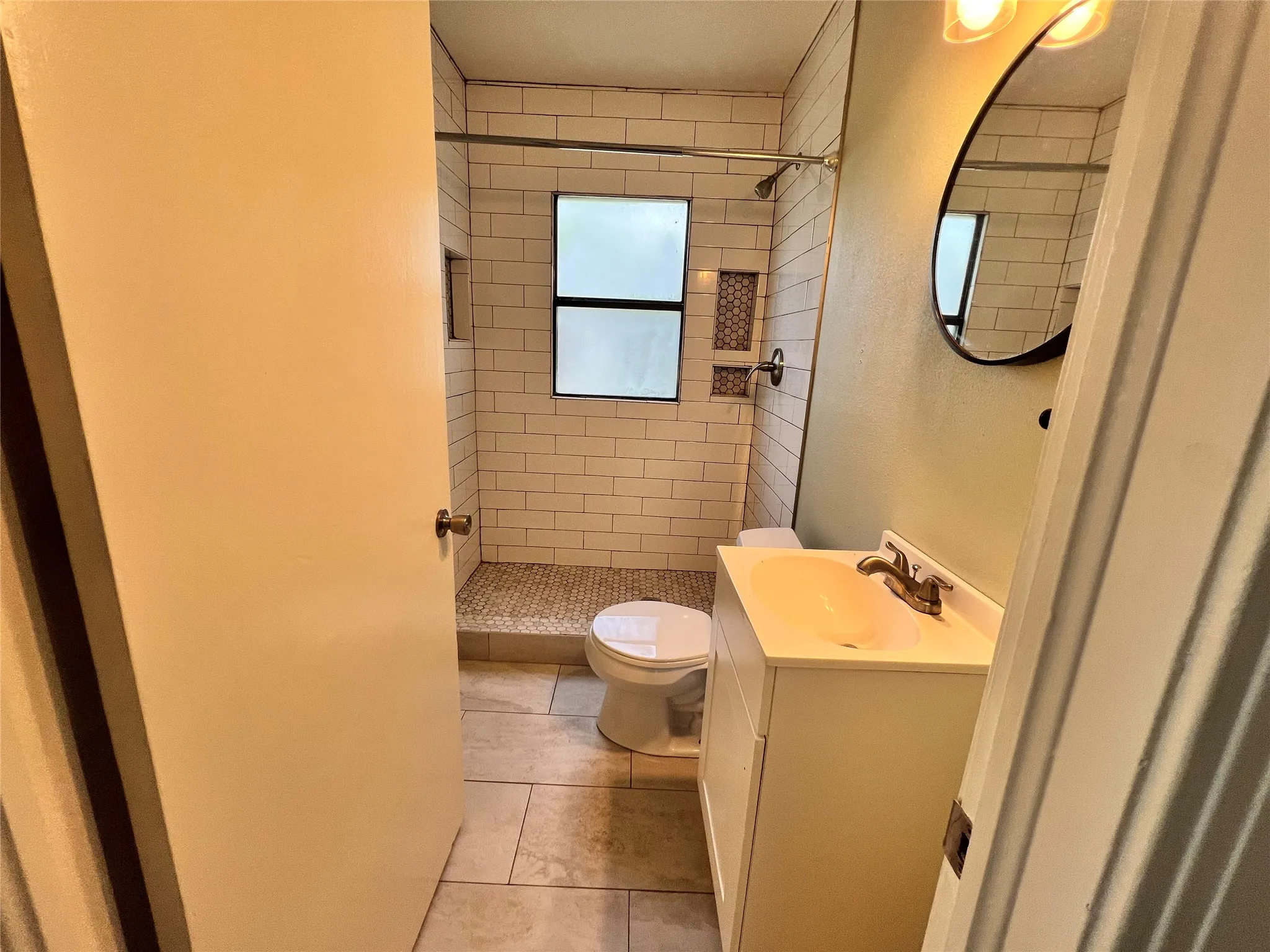Single Family Residence For Sale in Dallas County , 6714 Day Street, Dallas, Texas 75227, 3 Bedroom, 2 Bathroom, Garage spaces, 1,243 Sqft, built in 1948, mls#21316800, Real Estate Agent in Dallas, Homes For Sale in Dallas county, Homes For Sale in Dallas, Realtor in Dallas Texas, Real Estate Brokerage Independent Realty Texas, Luminita Cordes Realtor