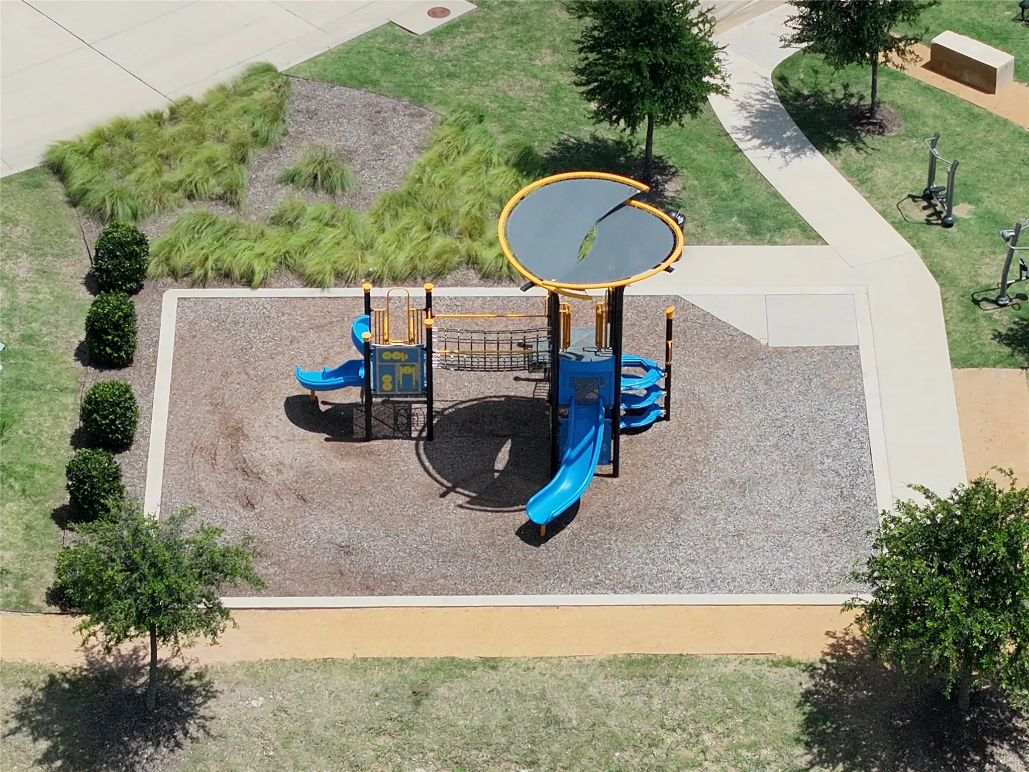 Single Family Residence For Sale in Denton County , 825 Alton Drive, Aubrey, Texas 76227, 3 Bedroom, 2 Bathroom, 2 Garage spaces, 1,258 Sqft, built in 2019, mls#21314677, Real Estate Agent in Aubrey, Homes For Sale in Denton county, Homes For Sale in Aubrey, Realtor in Aubrey Texas, Real Estate Brokerage Independent Realty Texas, Luminita Cordes Realtor