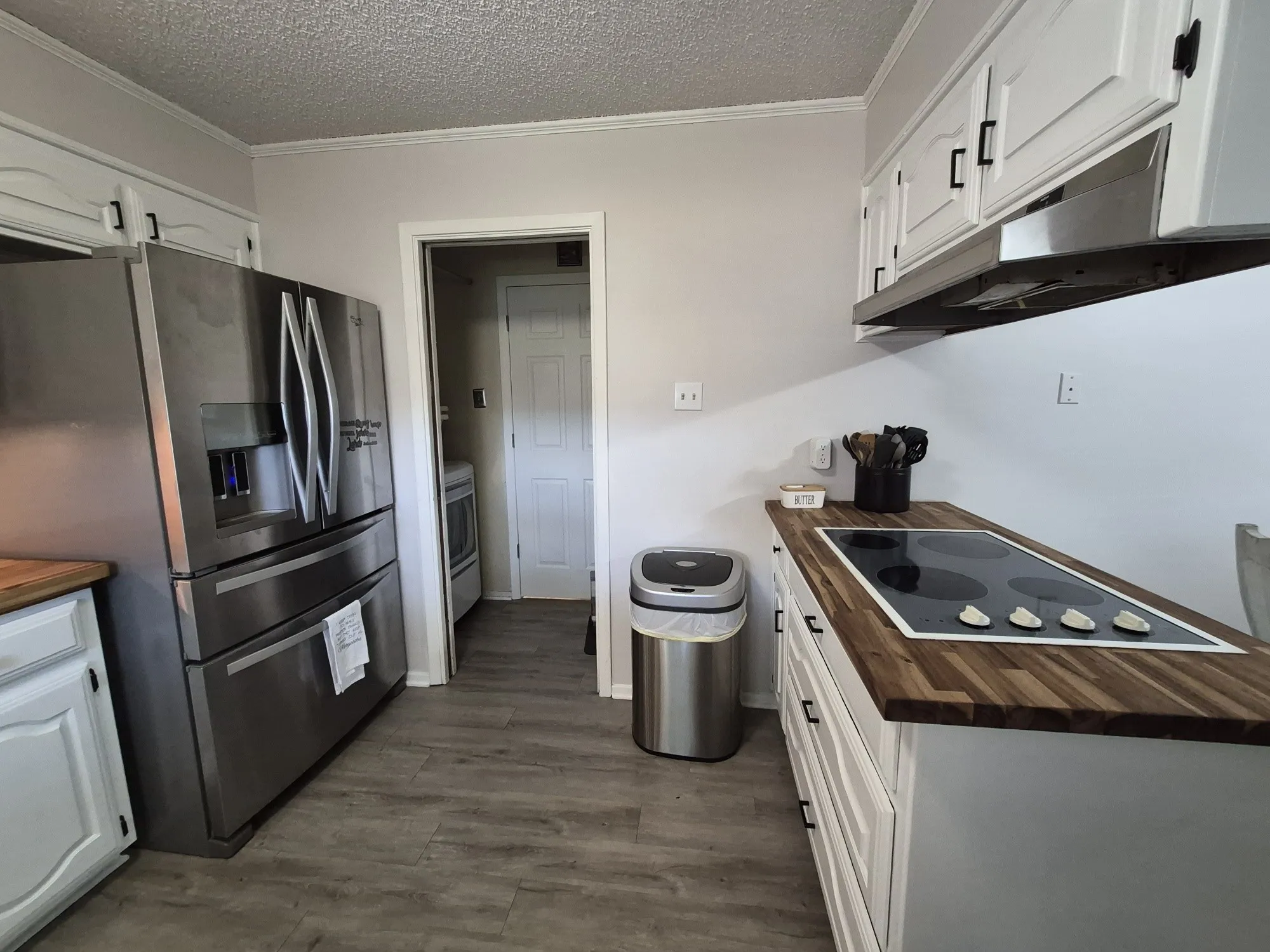 Single Family Residence For Sale in Mc Lennan County , 405 W Lindenwood Lane, Hewitt, Texas 76643, 4 Bedroom, 2 Bathroom, 2 Garage spaces, 2,249 Sqft, built in 1976, mls#21317741, Real Estate Agent in Hewitt, Homes For Sale in Mc Lennan county, Homes For Sale in Hewitt, Realtor in Hewitt Texas, Real Estate Brokerage Independent Realty Texas, Luminita Cordes Realtor