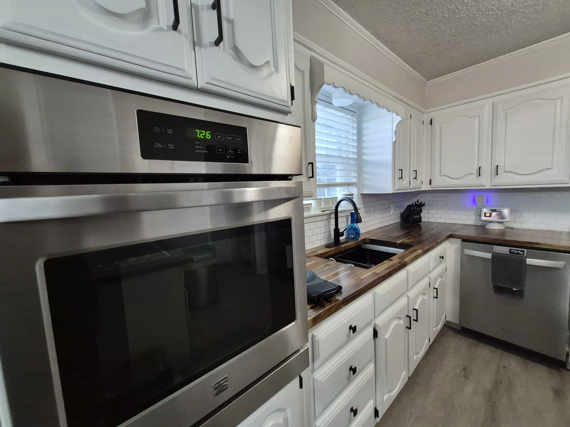 Single Family Residence For Sale in Mc Lennan County , 405 W Lindenwood Lane, Hewitt, Texas 76643, 4 Bedroom, 2 Bathroom, 2 Garage spaces, 2,249 Sqft, built in 1976, mls#21317741, Real Estate Agent in Hewitt, Homes For Sale in Mc Lennan county, Homes For Sale in Hewitt, Realtor in Hewitt Texas, Real Estate Brokerage Independent Realty Texas, Luminita Cordes Realtor