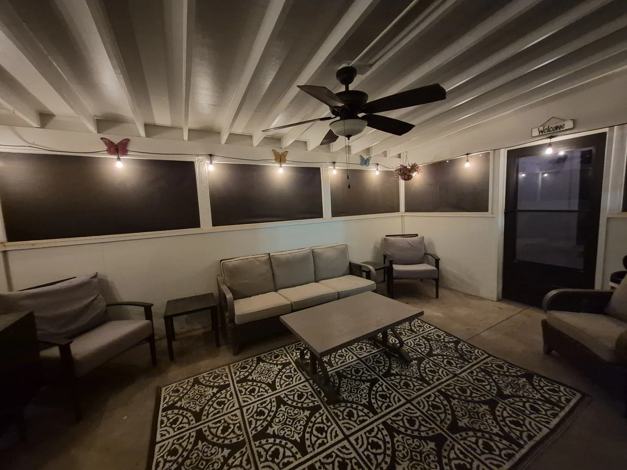 Single Family Residence For Sale in Mc Lennan County , 405 W Lindenwood Lane, Hewitt, Texas 76643, 4 Bedroom, 2 Bathroom, 2 Garage spaces, 2,249 Sqft, built in 1976, mls#21317741, Real Estate Agent in Hewitt, Homes For Sale in Mc Lennan county, Homes For Sale in Hewitt, Realtor in Hewitt Texas, Real Estate Brokerage Independent Realty Texas, Luminita Cordes Realtor