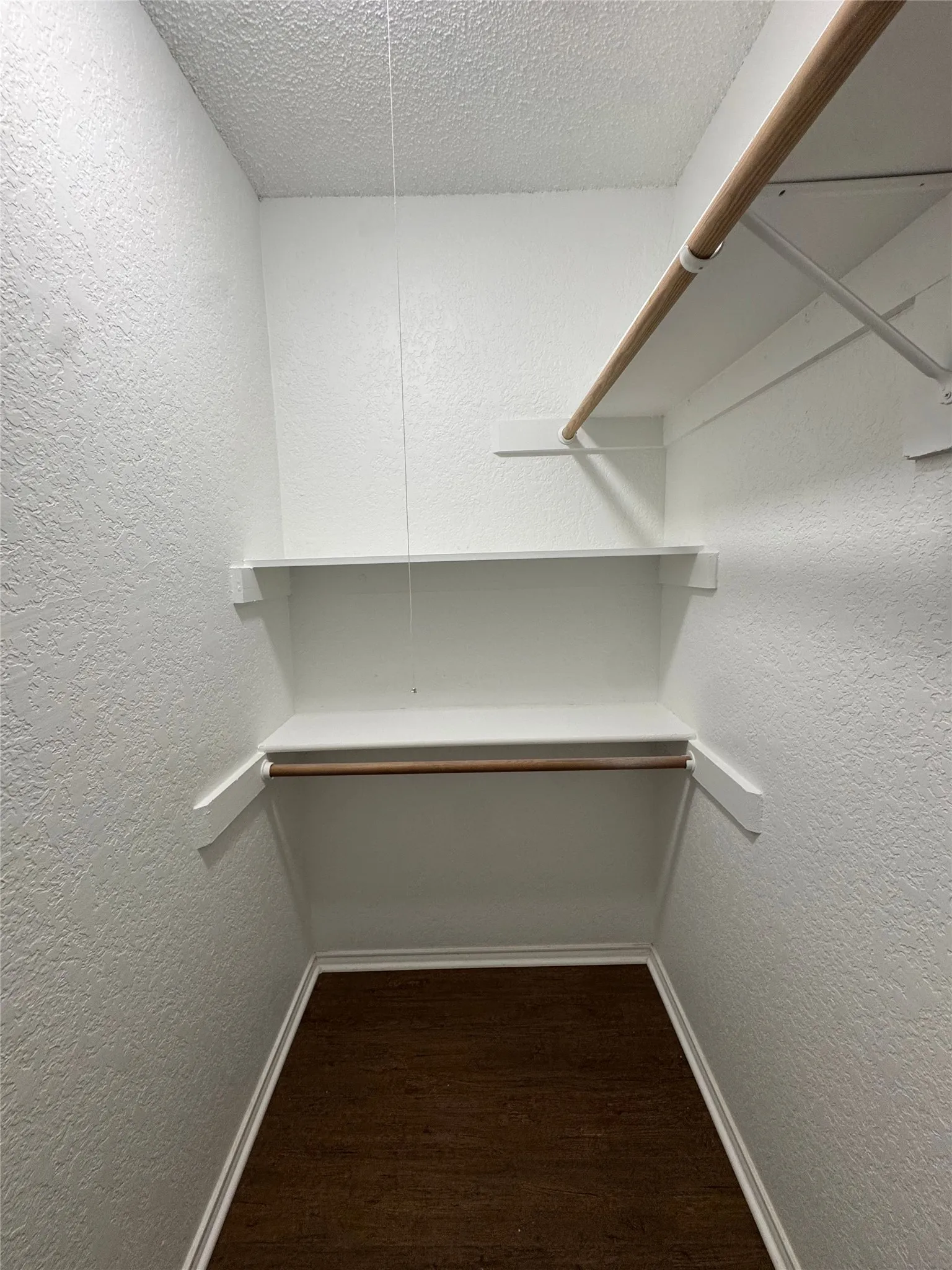 Duplex For Rent in Tarrant County , 4512 Trysail Drive, Fort Worth, Texas 76135, 2 Bedroom, 2 Bathroom, Garage spaces, 1,080 Sqft, built in 1986, mls#21317873, Real Estate Agent in Fort Worth, Homes For Rent in Tarrant county, Homes For Rent in Fort Worth, Realtor in Fort Worth Texas, Real Estate Brokerage Independent Realty Texas, Luminita Cordes Realtor