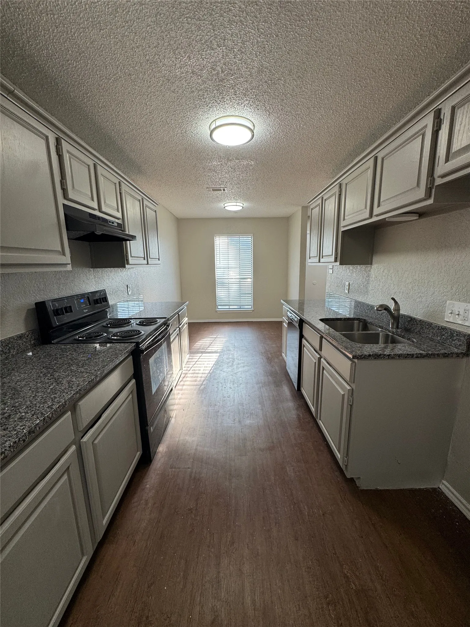 Duplex For Rent in Tarrant County , 4512 Trysail Drive, Fort Worth, Texas 76135, 2 Bedroom, 2 Bathroom, Garage spaces, 1,080 Sqft, built in 1986, mls#21317873, Real Estate Agent in Fort Worth, Homes For Rent in Tarrant county, Homes For Rent in Fort Worth, Realtor in Fort Worth Texas, Real Estate Brokerage Independent Realty Texas, Luminita Cordes Realtor