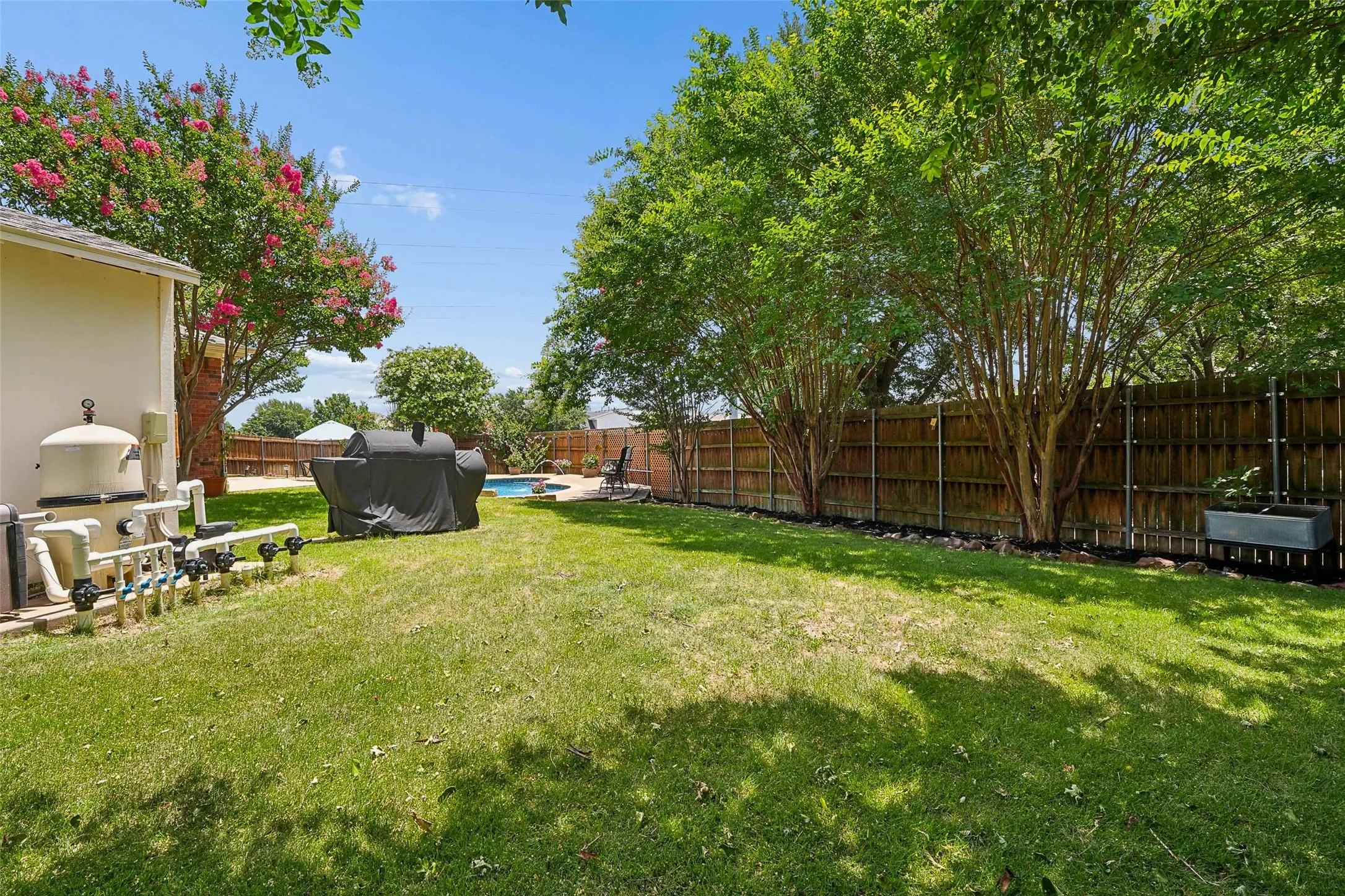 Single Family Residence For Sale in Collin County , 11917 Galleon Road, Frisco, Texas 75035, 4 Bedroom, 2 Bathroom, 2 Garage spaces, 2,337 Sqft, built in 1995, mls#21317575, Real Estate Agent in Frisco, Homes For Sale in Collin county, Homes For Sale in Frisco, Realtor in Frisco Texas, Real Estate Brokerage Independent Realty Texas, Luminita Cordes Realtor