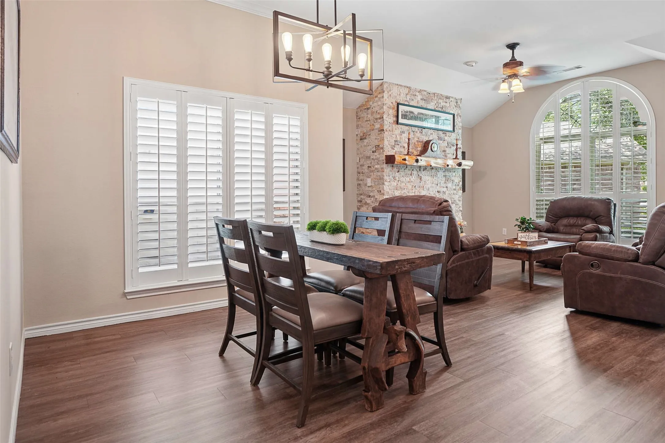 Single Family Residence For Sale in Collin County , 11917 Galleon Road, Frisco, Texas 75035, 4 Bedroom, 2 Bathroom, 2 Garage spaces, 2,337 Sqft, built in 1995, mls#21317575, Real Estate Agent in Frisco, Homes For Sale in Collin county, Homes For Sale in Frisco, Realtor in Frisco Texas, Real Estate Brokerage Independent Realty Texas, Luminita Cordes Realtor