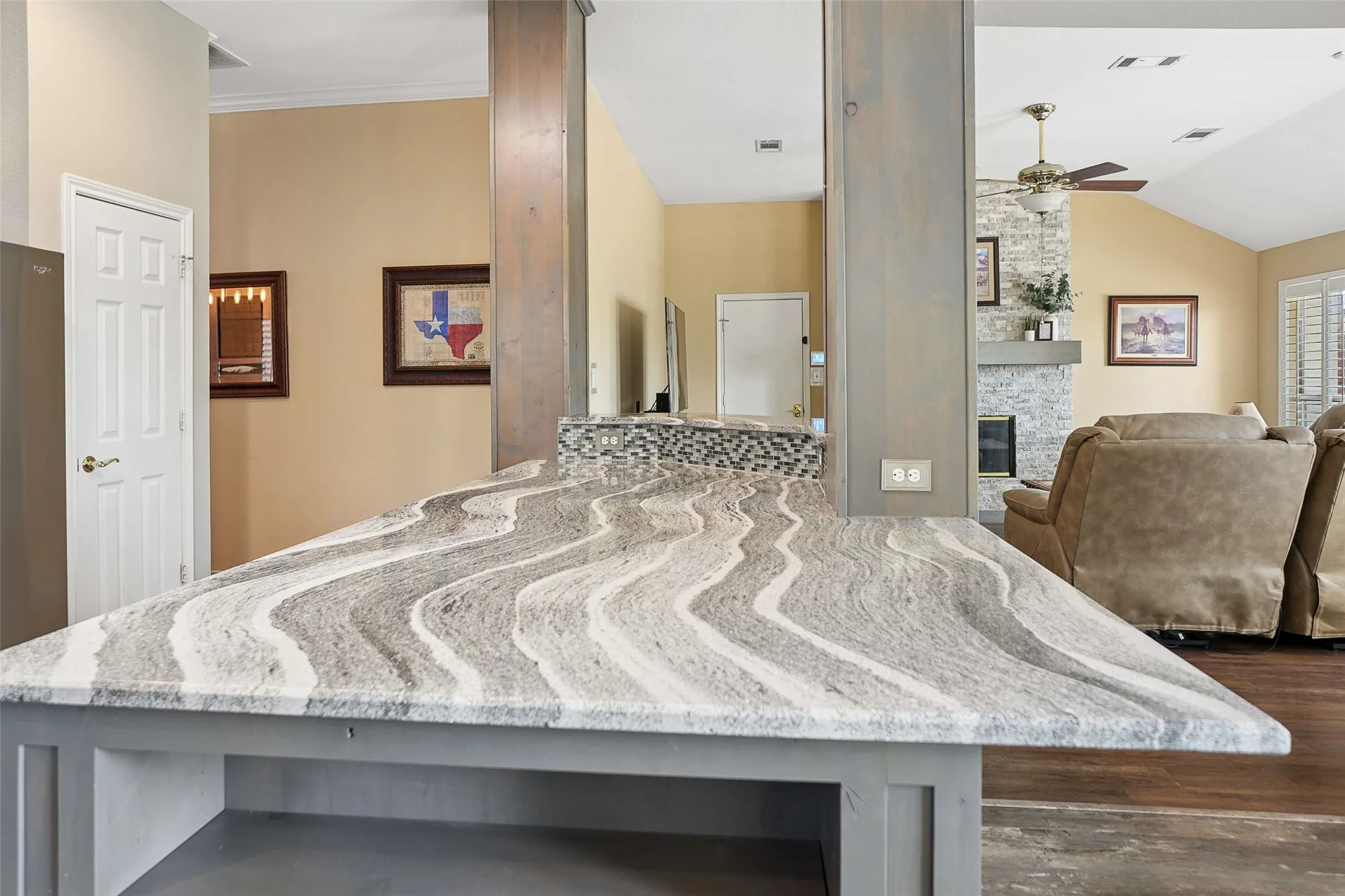 Single Family Residence For Sale in Collin County , 11917 Galleon Road, Frisco, Texas 75035, 4 Bedroom, 2 Bathroom, 2 Garage spaces, 2,337 Sqft, built in 1995, mls#21317575, Real Estate Agent in Frisco, Homes For Sale in Collin county, Homes For Sale in Frisco, Realtor in Frisco Texas, Real Estate Brokerage Independent Realty Texas, Luminita Cordes Realtor